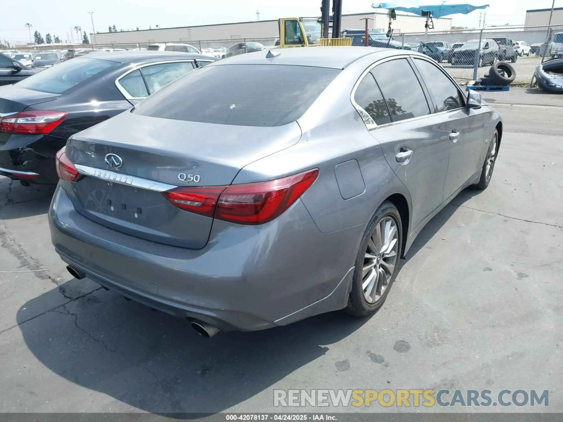 4 Фотография поврежденного автомобиля JN1EV7AP5KM519569 INFINITI Q50 2019