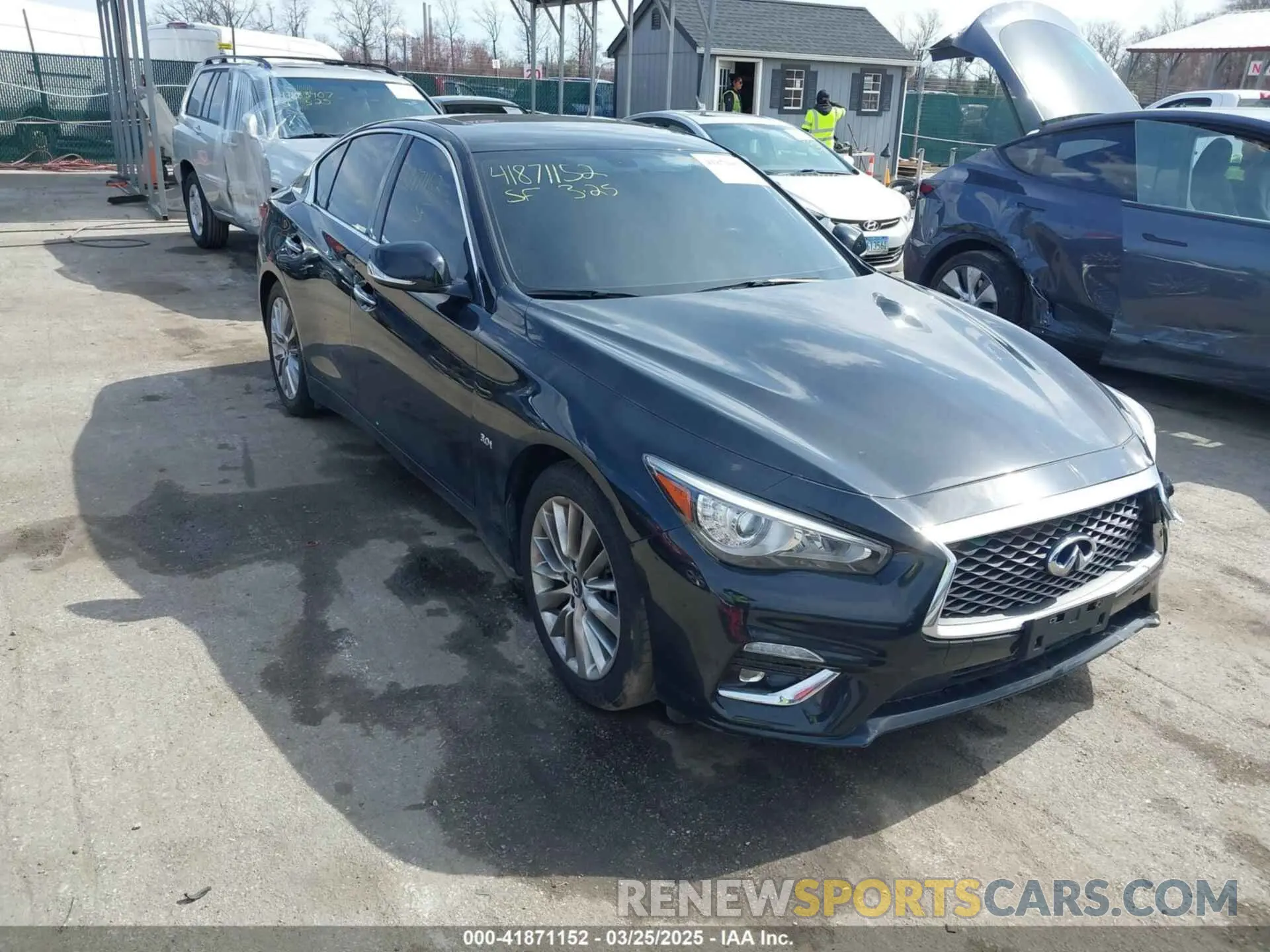 1 Photograph of a damaged car JN1EV7AP6KM513361 INFINITI Q50 2019