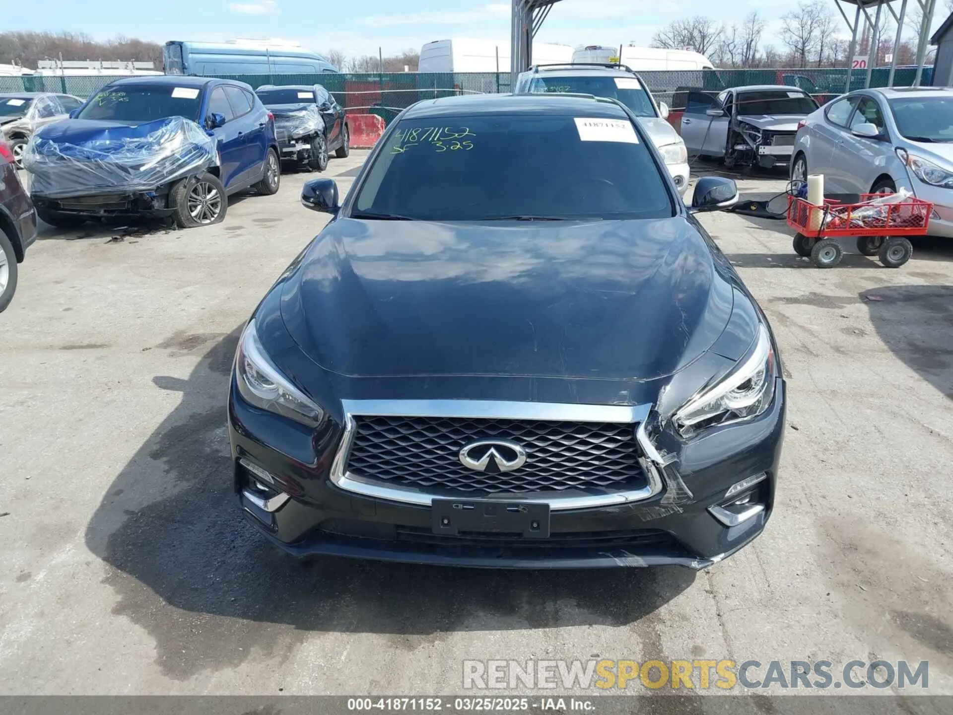 11 Photograph of a damaged car JN1EV7AP6KM513361 INFINITI Q50 2019
