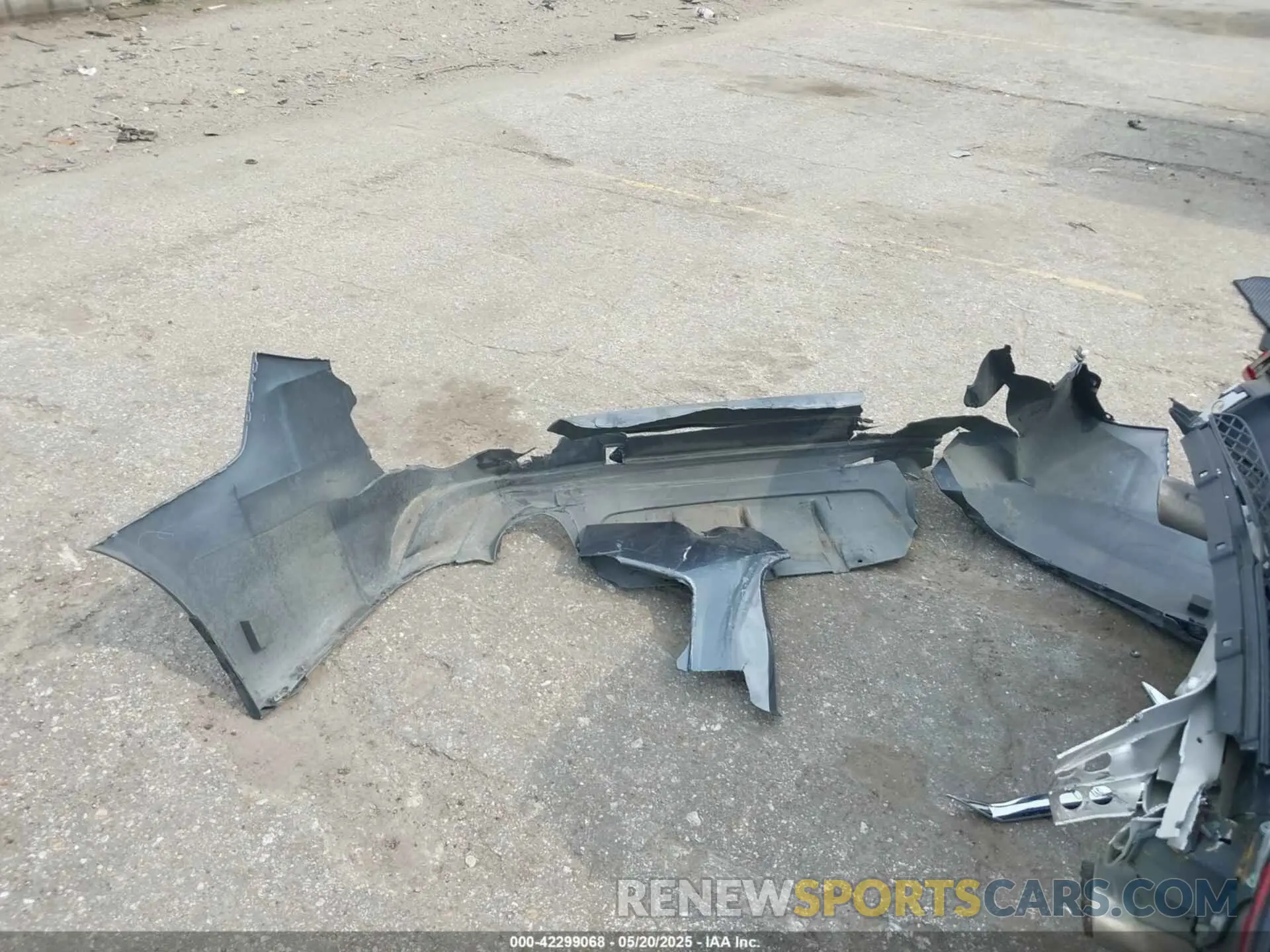 12 Photograph of a damaged car JN1EV7AP6KM518141 INFINITI Q50 2019