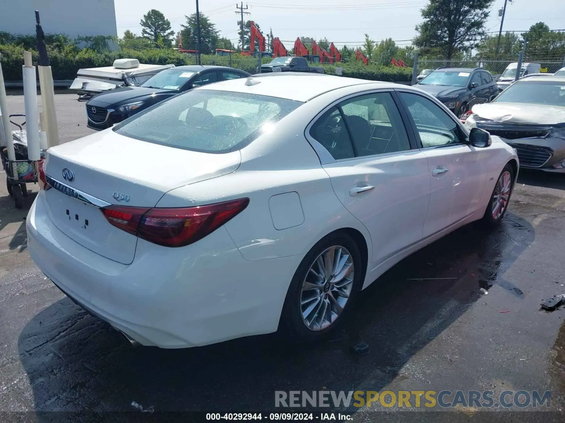 4 Фотография поврежденного автомобиля JN1EV7AP6KM518902 INFINITI Q50 2019