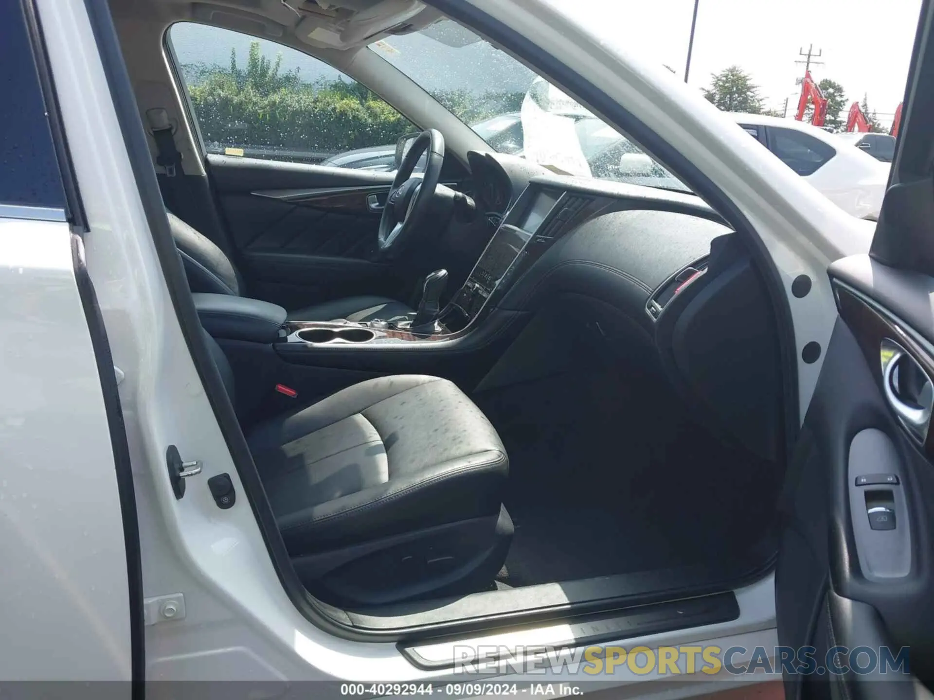 5 Фотография поврежденного автомобиля JN1EV7AP6KM518902 INFINITI Q50 2019