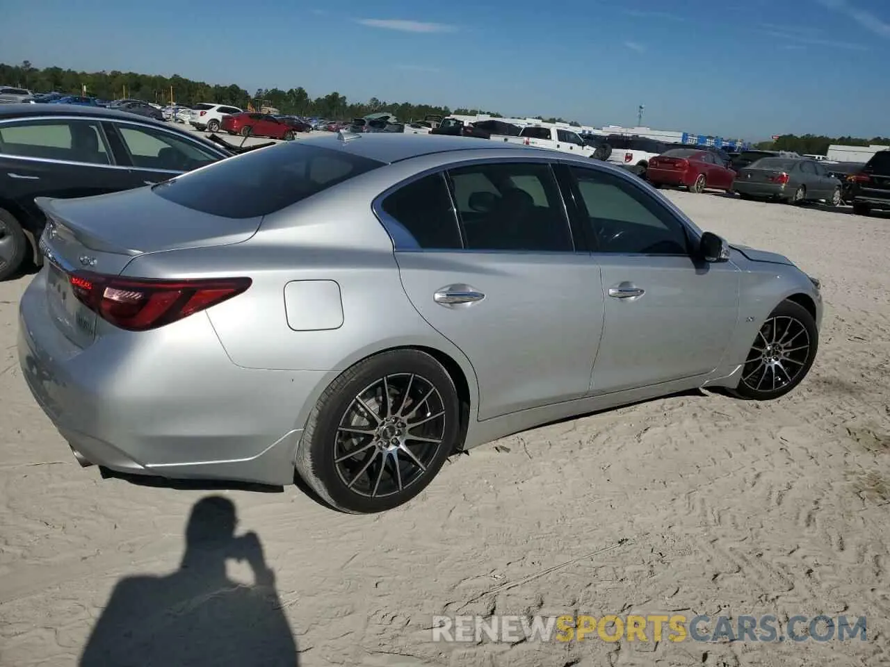 3 Photograph of a damaged car JN1EV7AP7KM518388 INFINITI Q50 2019
