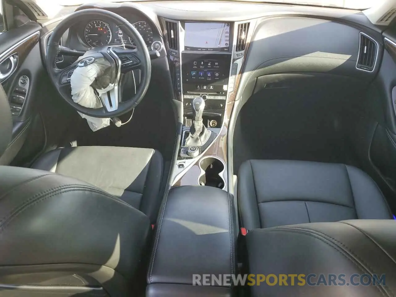 8 Photograph of a damaged car JN1EV7AP7KM518388 INFINITI Q50 2019