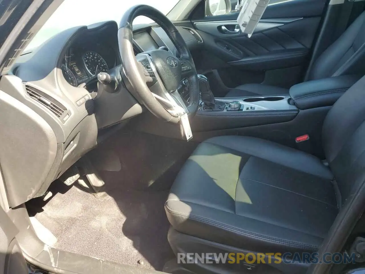 7 Photograph of a damaged car JN1EV7AP7KM540584 INFINITI Q50 2019