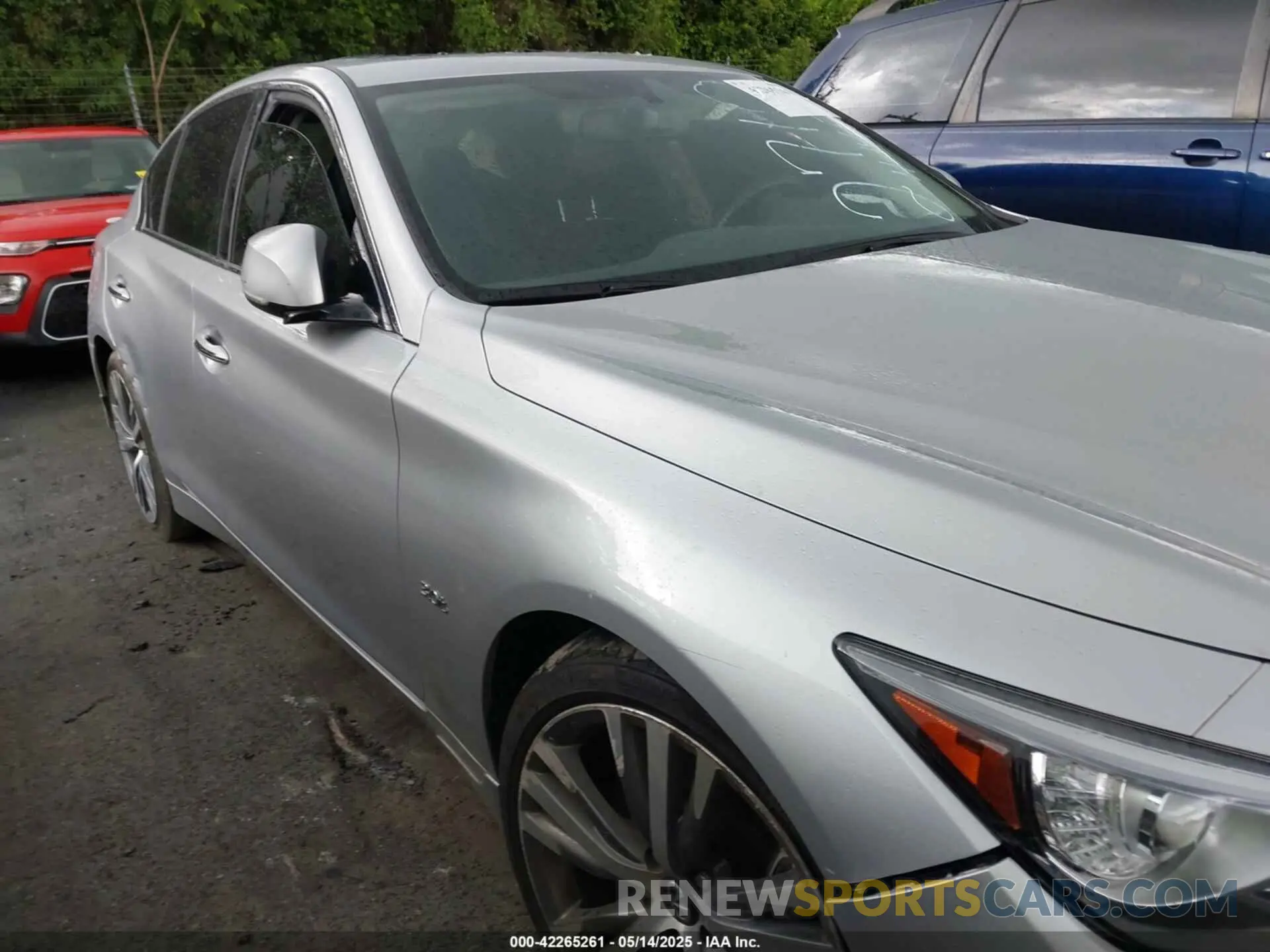 12 Photograph of a damaged car JN1EV7AP7KM542710 INFINITI Q50 2019
