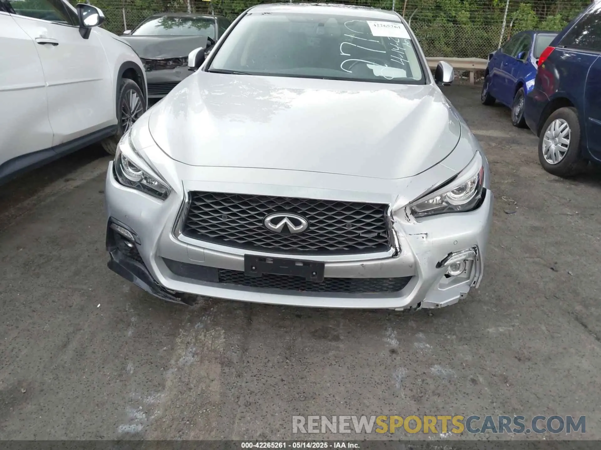 16 Photograph of a damaged car JN1EV7AP7KM542710 INFINITI Q50 2019
