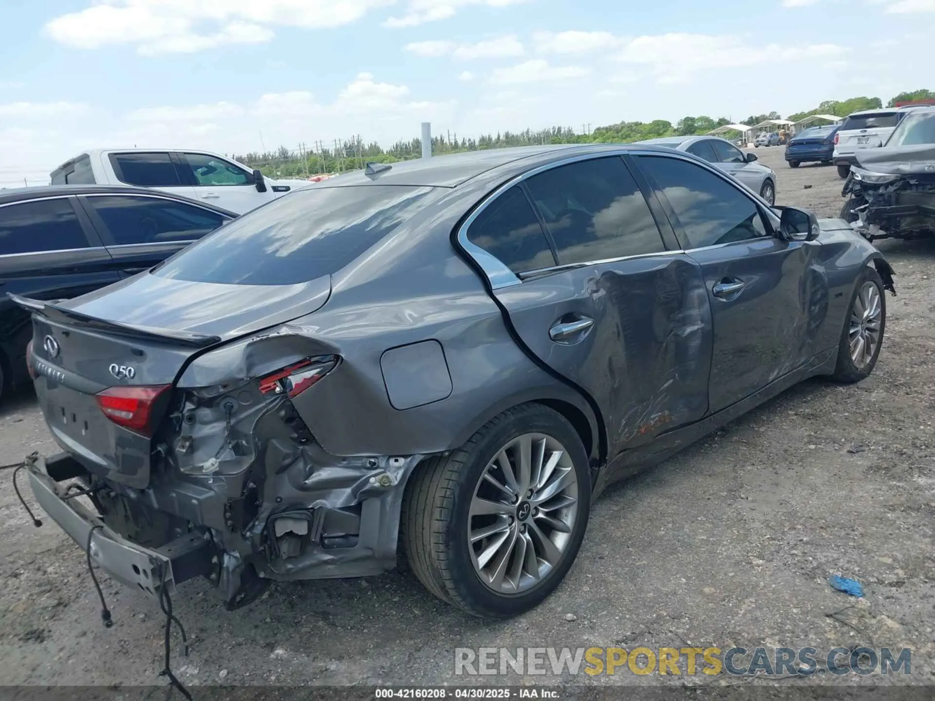 4 Фотография поврежденного автомобиля JN1EV7AP8KM541274 INFINITI Q50 2019