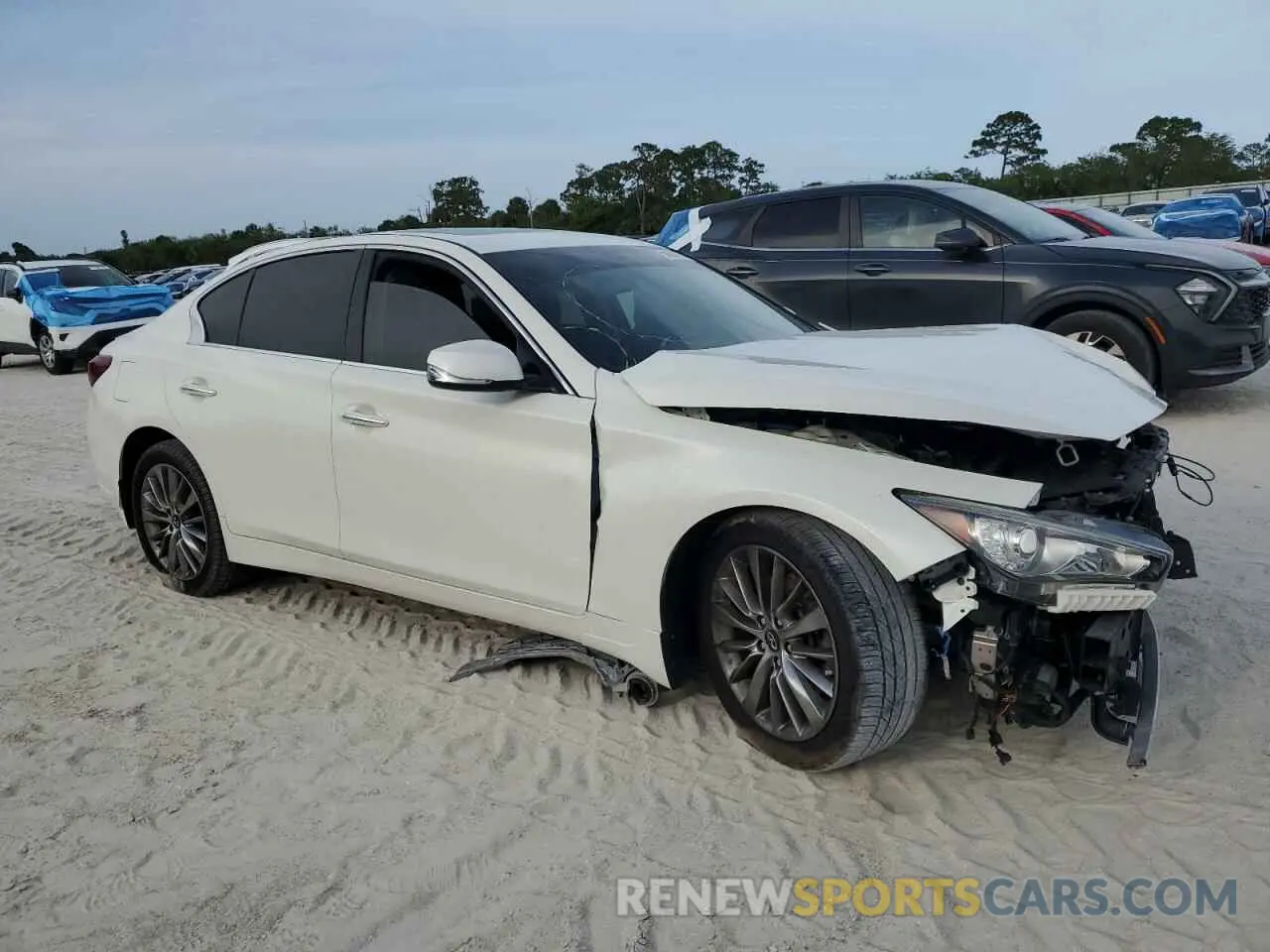 4 Фотография поврежденного автомобиля JN1EV7AP9KM513807 INFINITI Q50 2019