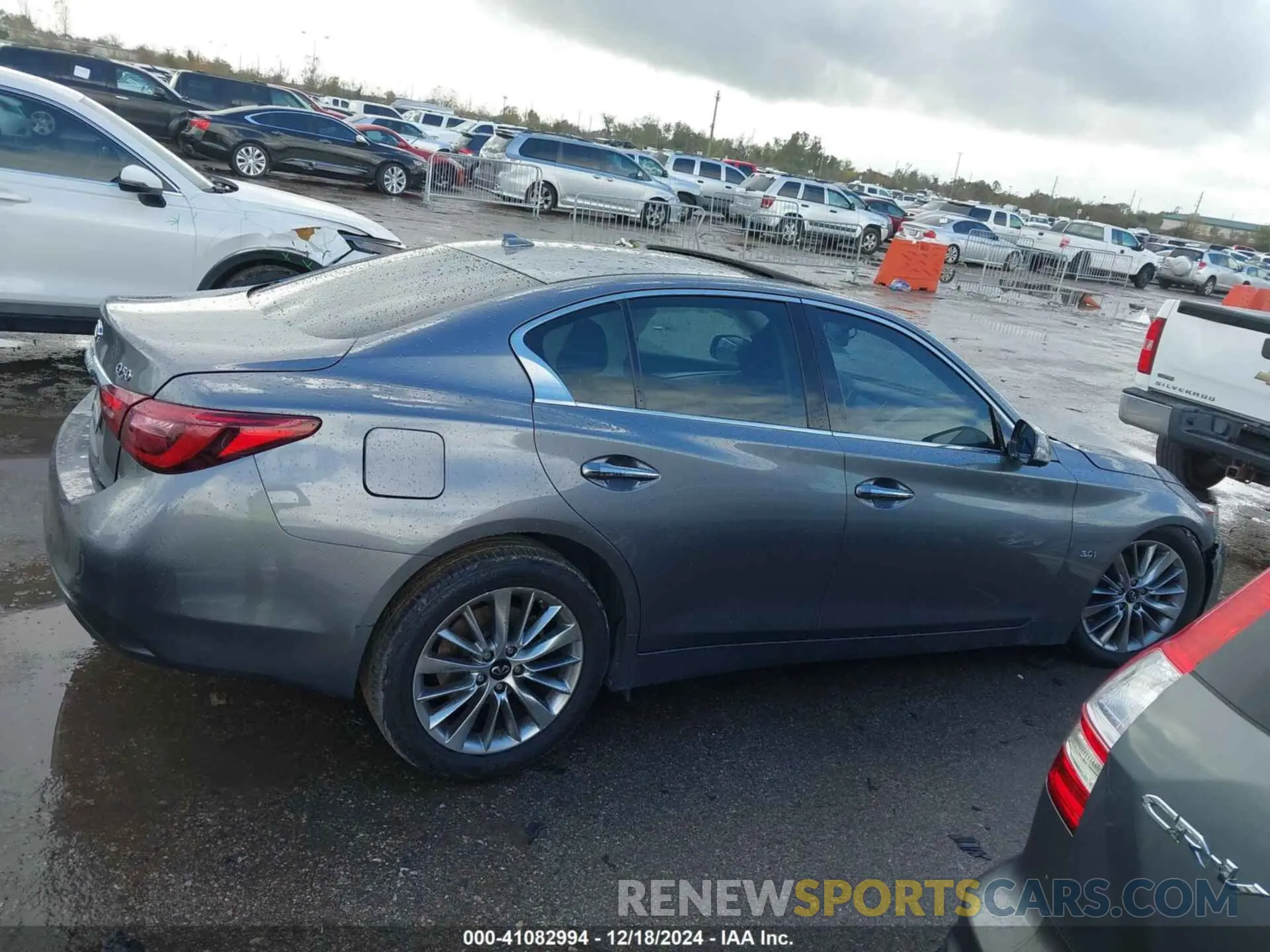 12 Фотография поврежденного автомобиля JN1EV7AP9KM542577 INFINITI Q50 2019