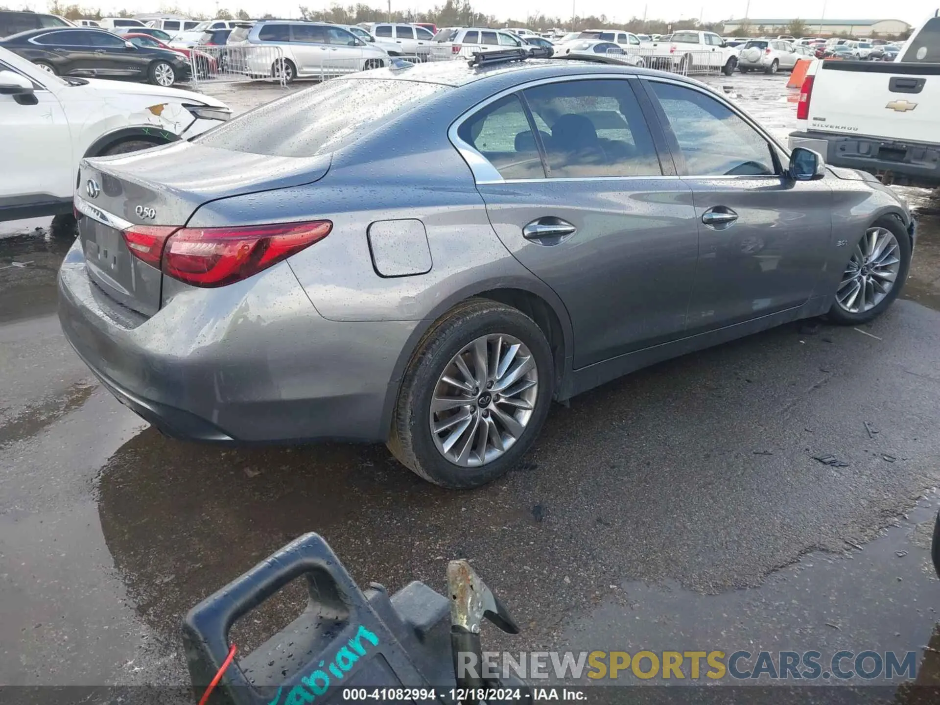 4 Фотография поврежденного автомобиля JN1EV7AP9KM542577 INFINITI Q50 2019