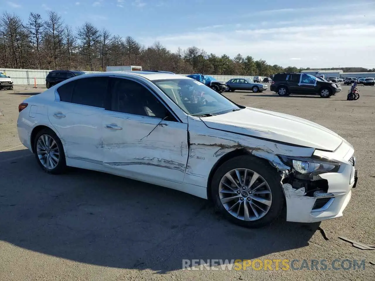 4 Photograph of a damaged car JN1EV7AR1KM554353 INFINITI Q50 2019