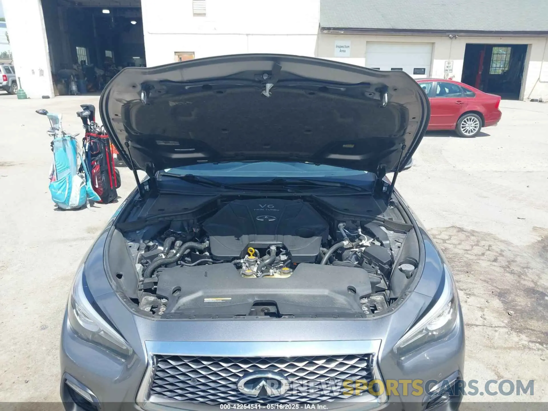 10 Photograph of a damaged car JN1EV7AR1KM591998 INFINITI Q50 2019