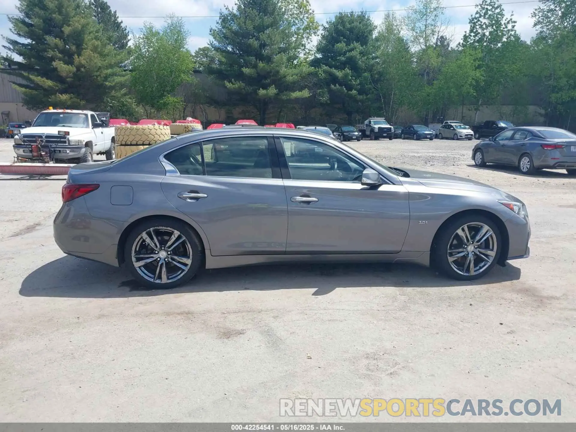 12 Photograph of a damaged car JN1EV7AR1KM591998 INFINITI Q50 2019