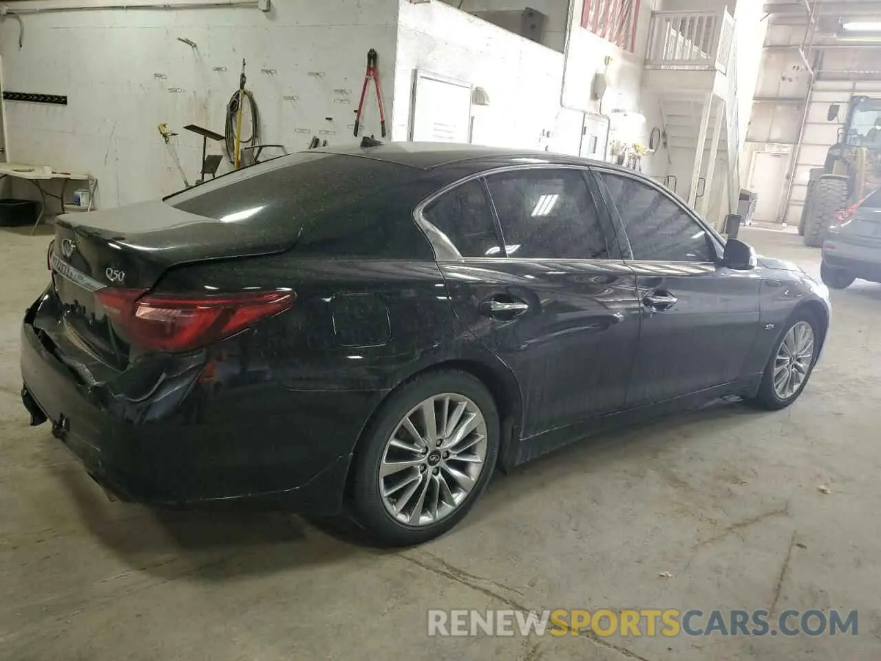 3 Фотография поврежденного автомобиля JN1EV7AR2KM555382 INFINITI Q50 2019