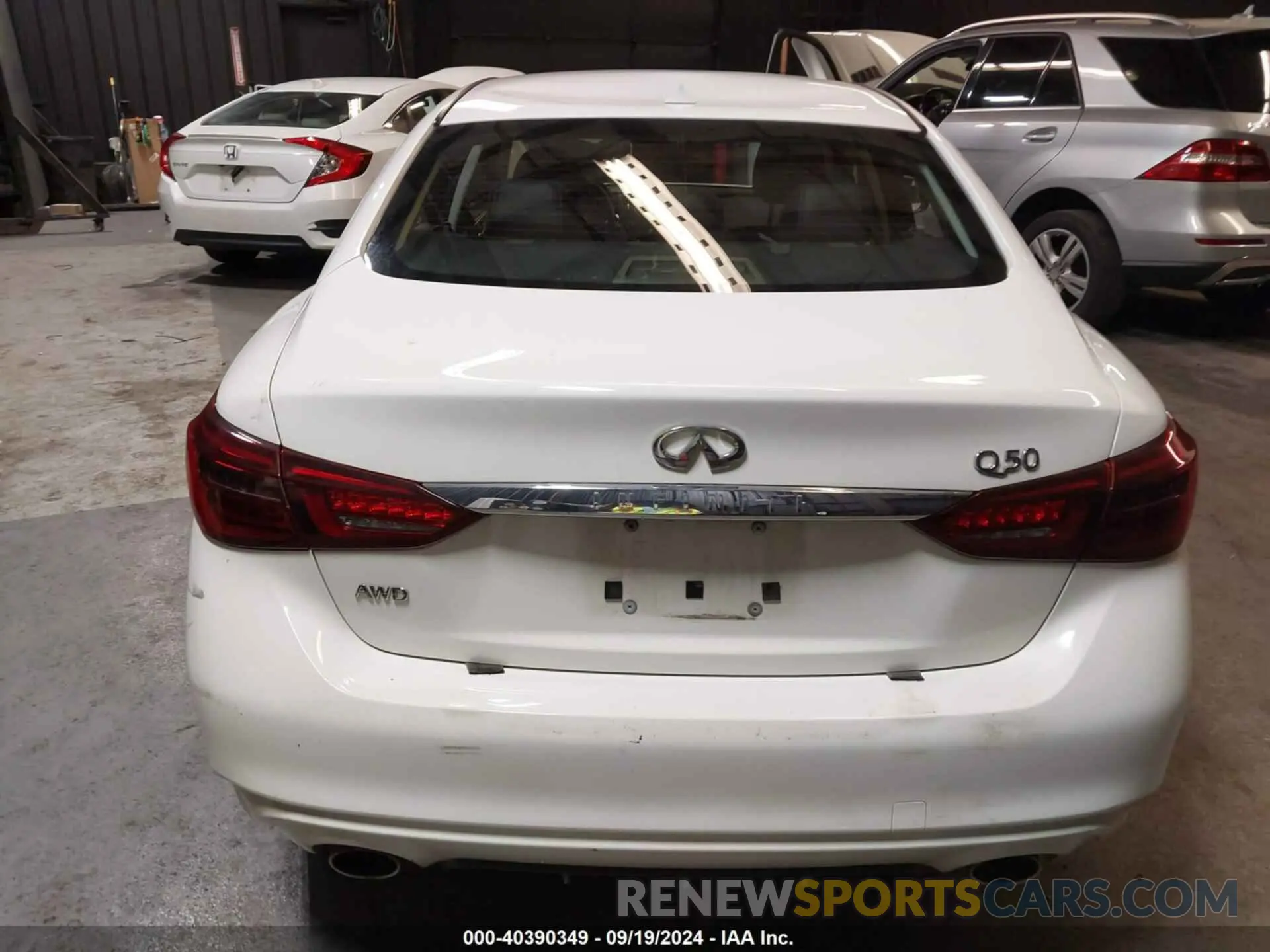 16 Photograph of a damaged car JN1EV7AR2KM558945 INFINITI Q50 2019