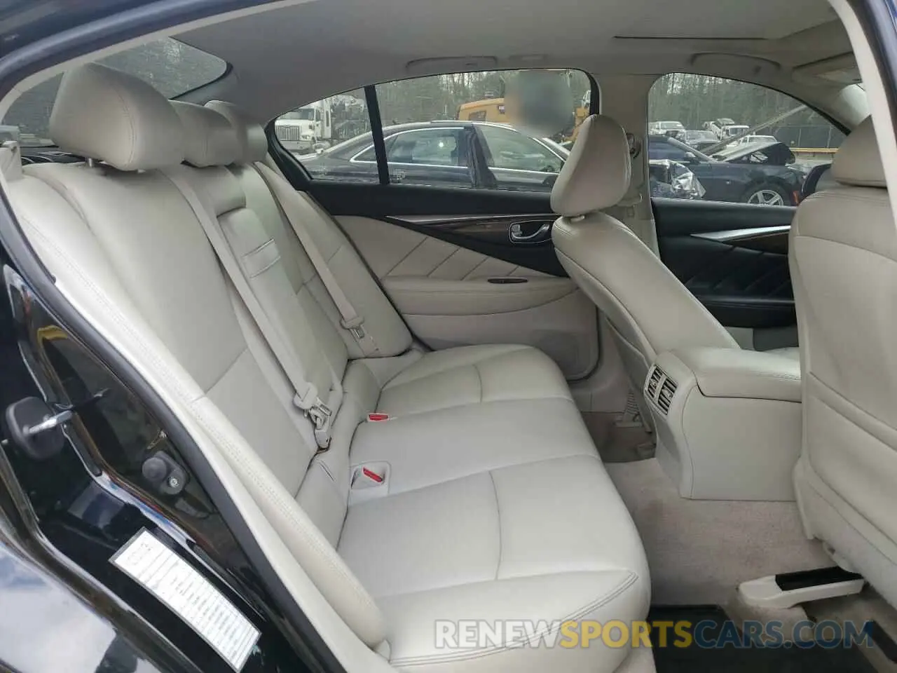 11 Photograph of a damaged car JN1EV7AR3KM556623 INFINITI Q50 2019