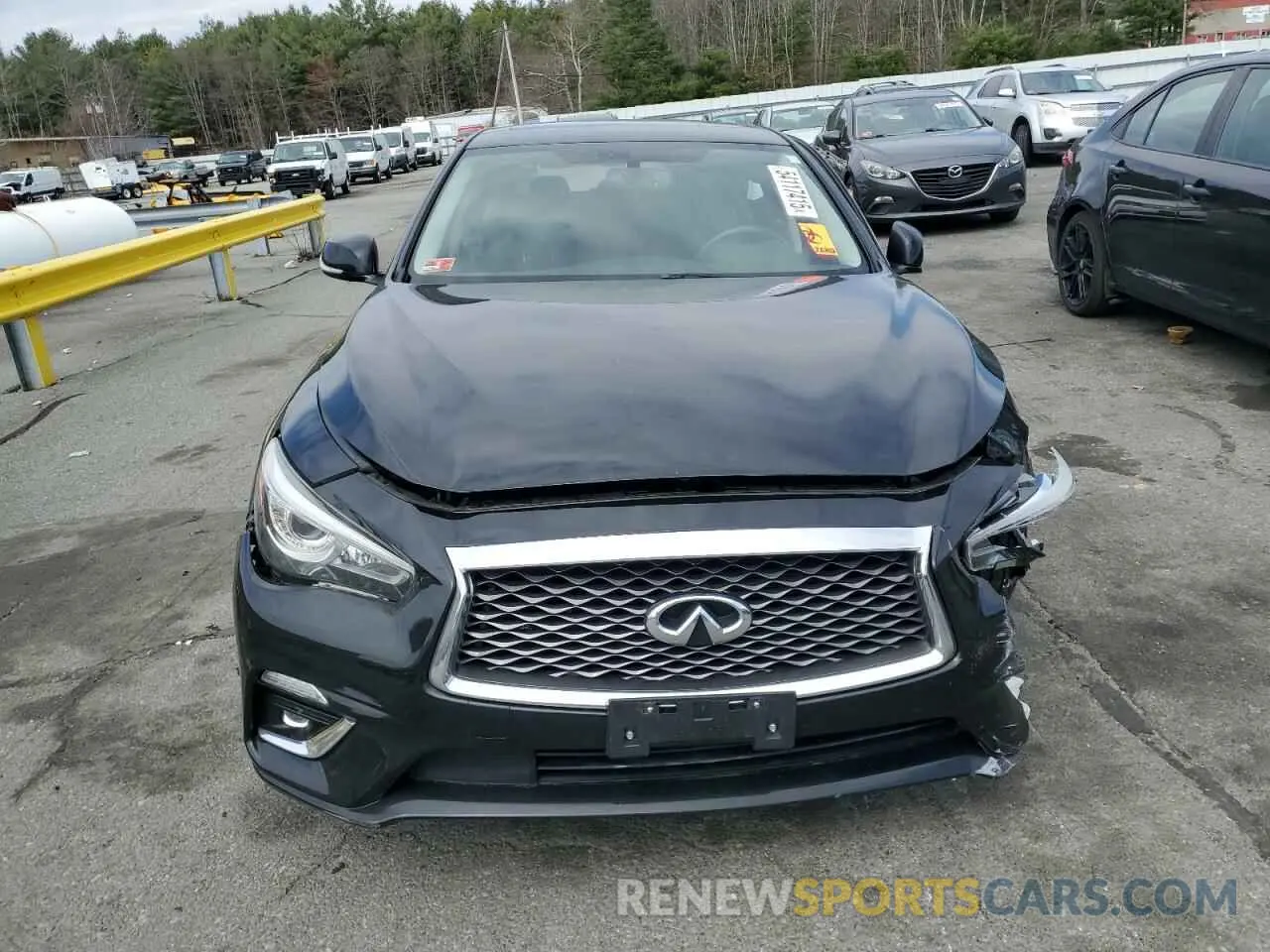 5 Photograph of a damaged car JN1EV7AR5KM551925 INFINITI Q50 2019