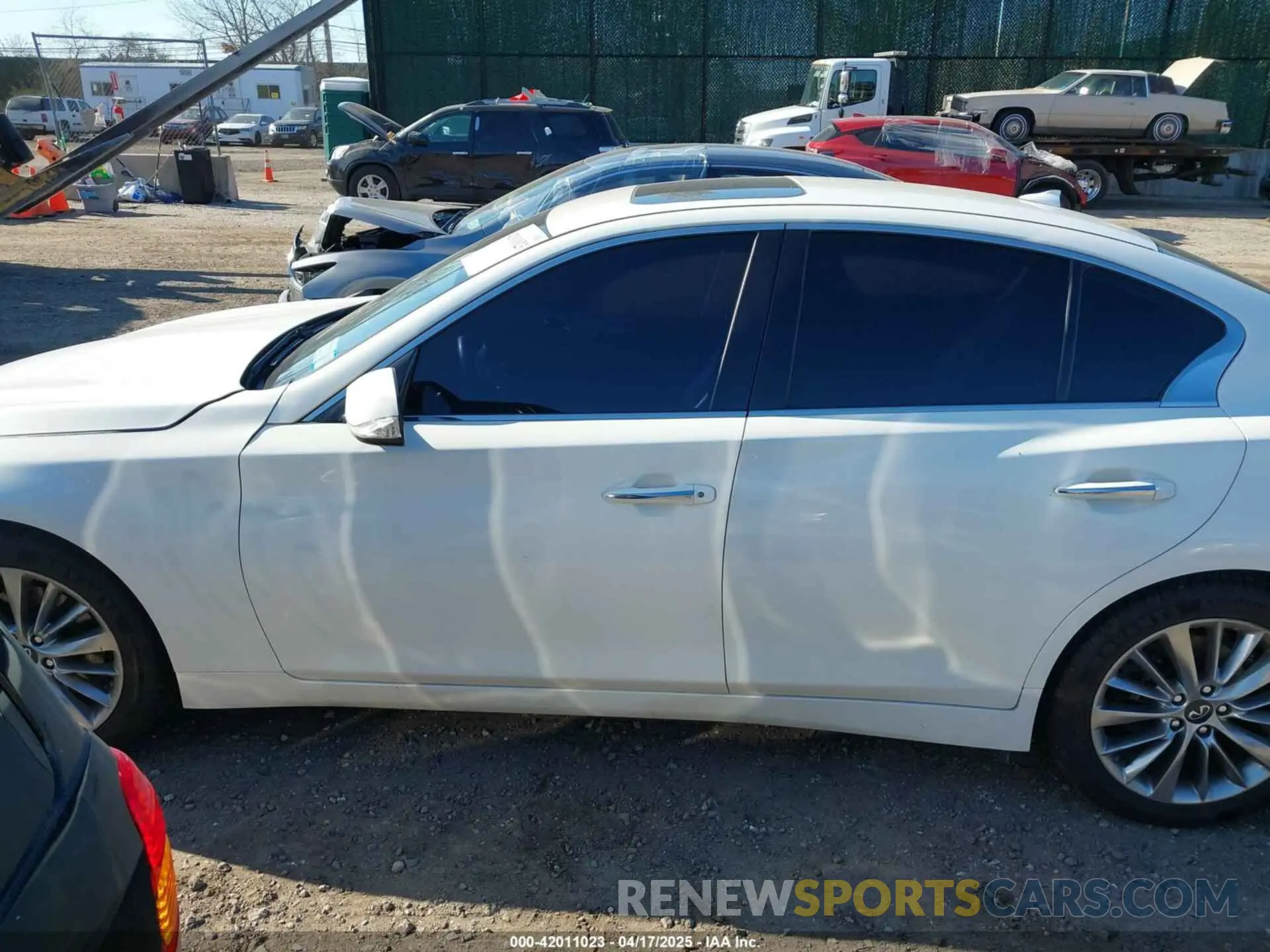 14 Фотография поврежденного автомобиля JN1EV7AR5KM594323 INFINITI Q50 2019