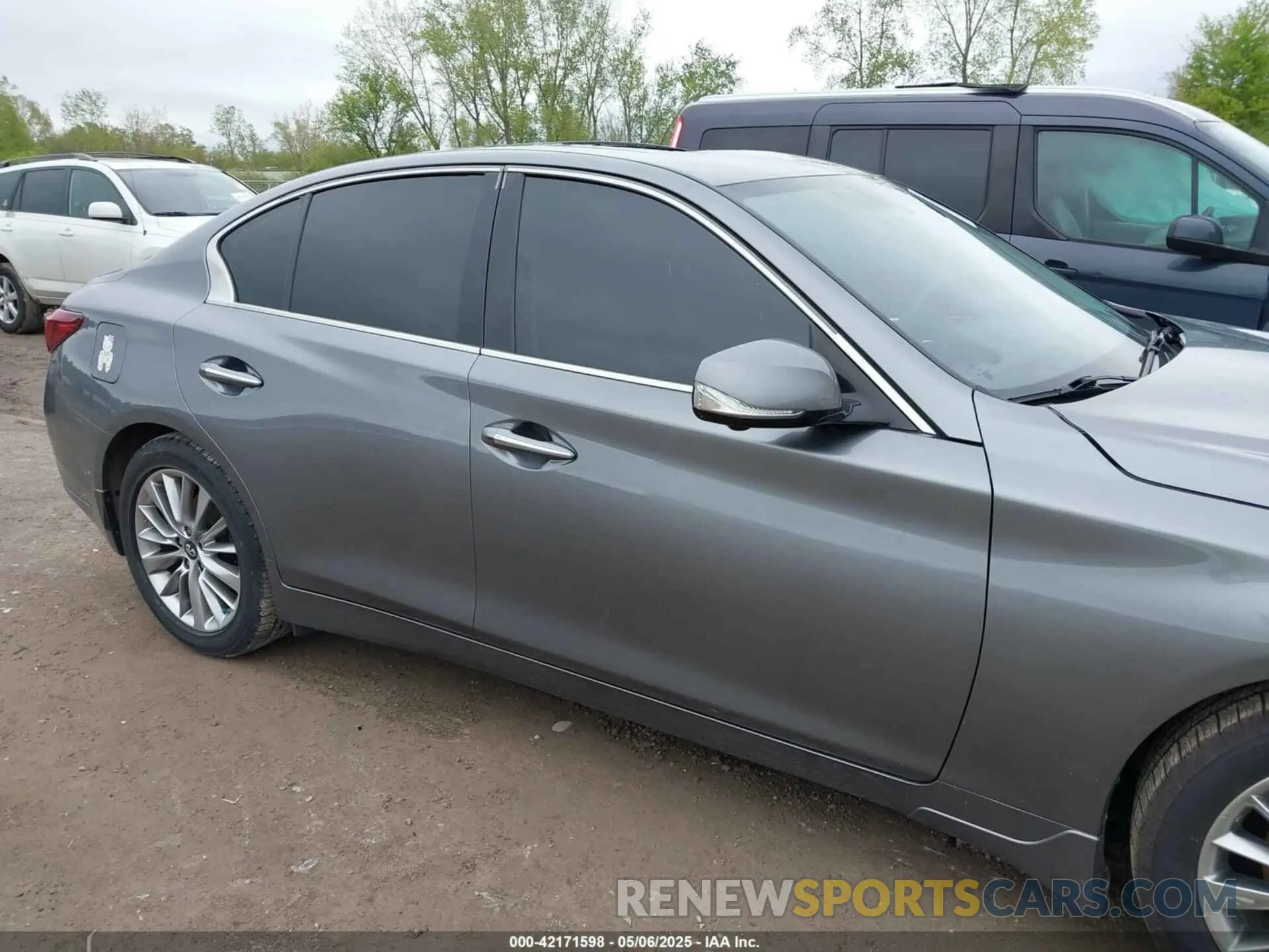 13 Фотография поврежденного автомобиля JN1EV7AR6KM550265 INFINITI Q50 2019