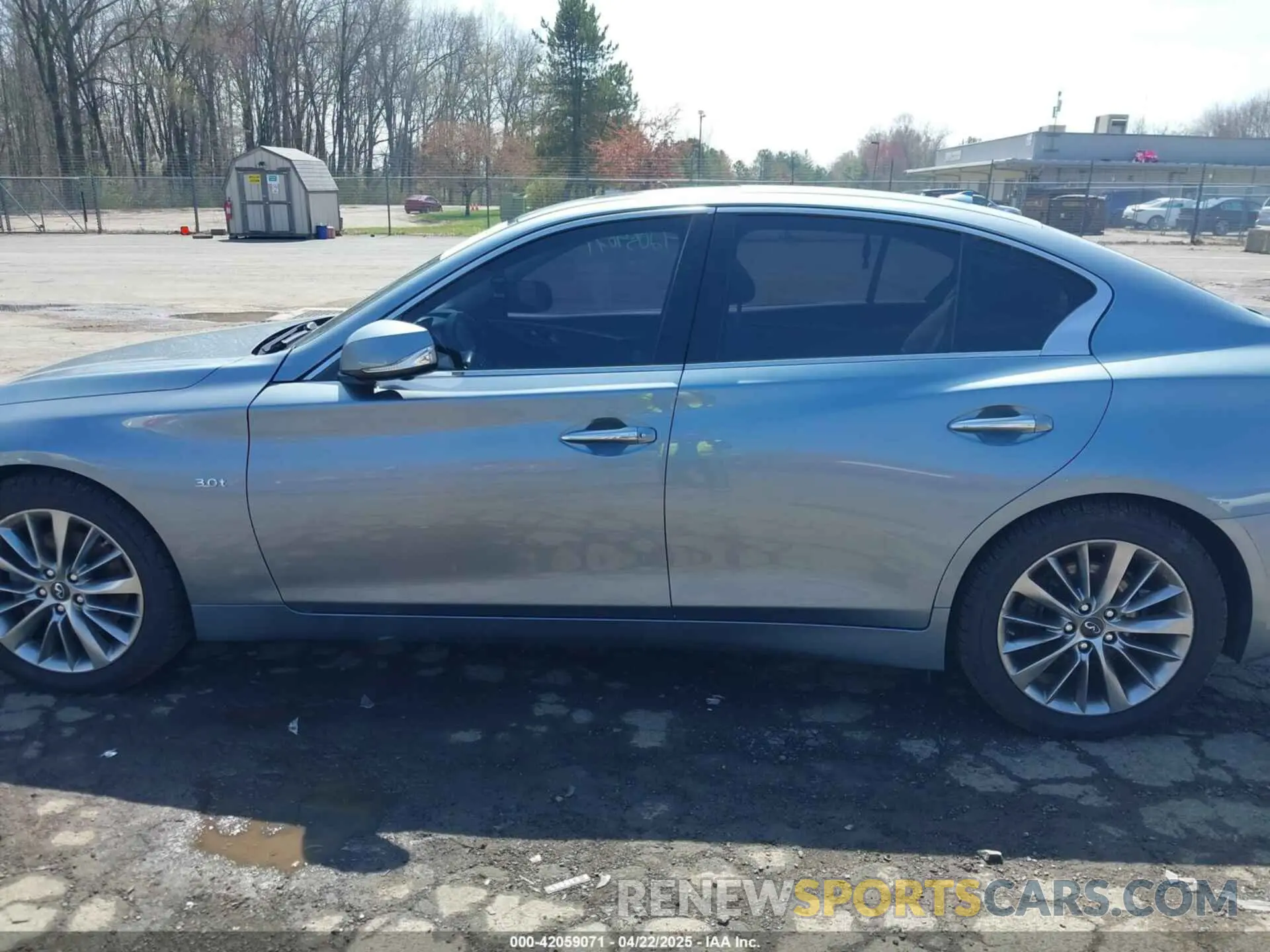 14 Photograph of a damaged car JN1EV7AR6KM550475 INFINITI Q50 2019