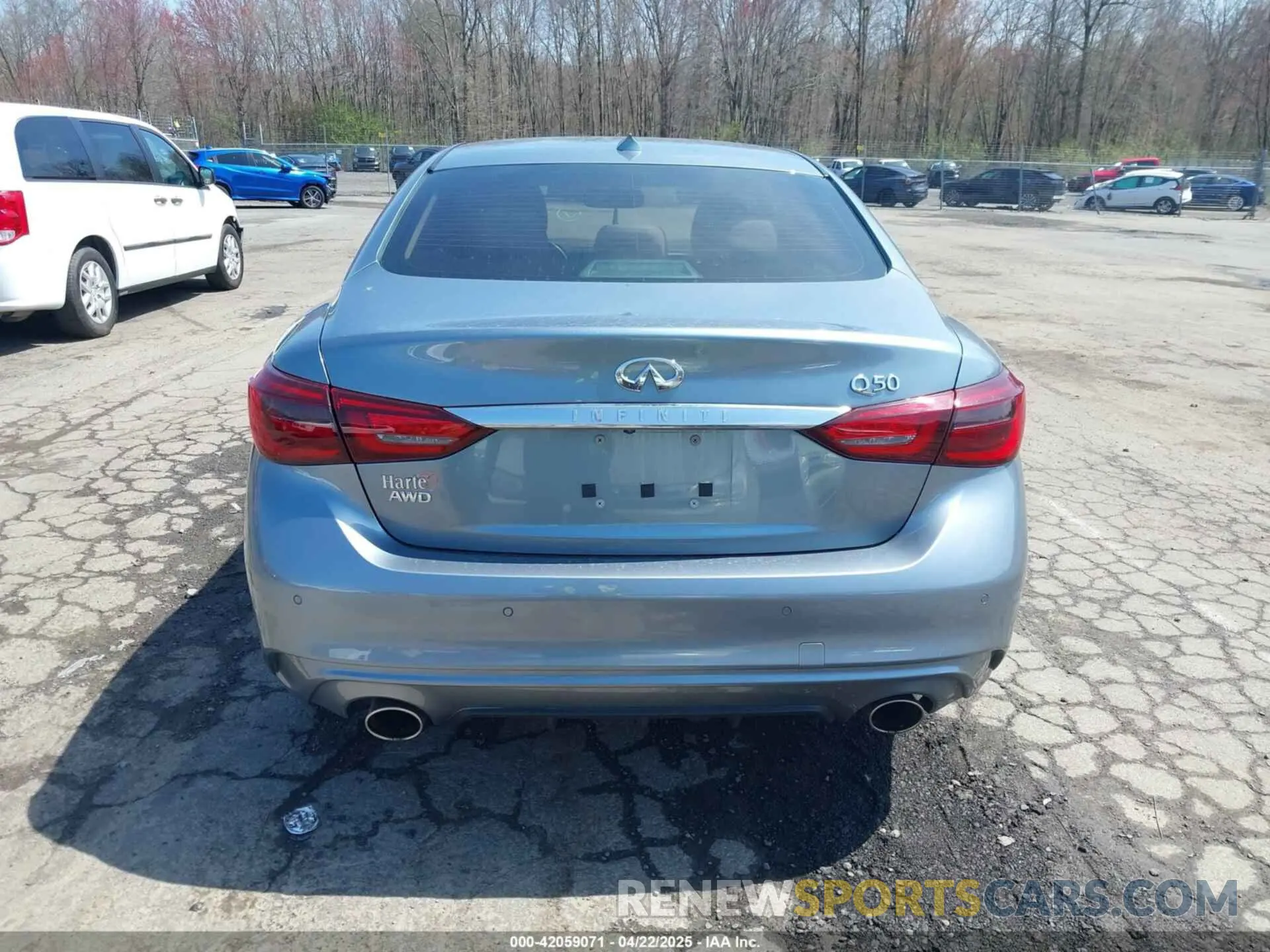 16 Photograph of a damaged car JN1EV7AR6KM550475 INFINITI Q50 2019