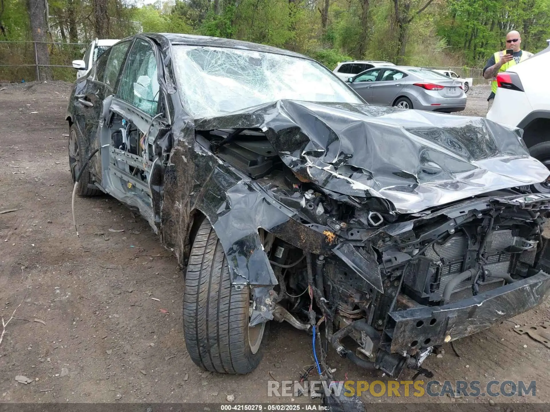 1 Photograph of a damaged car JN1EV7AR6KM555210 INFINITI Q50 2019
