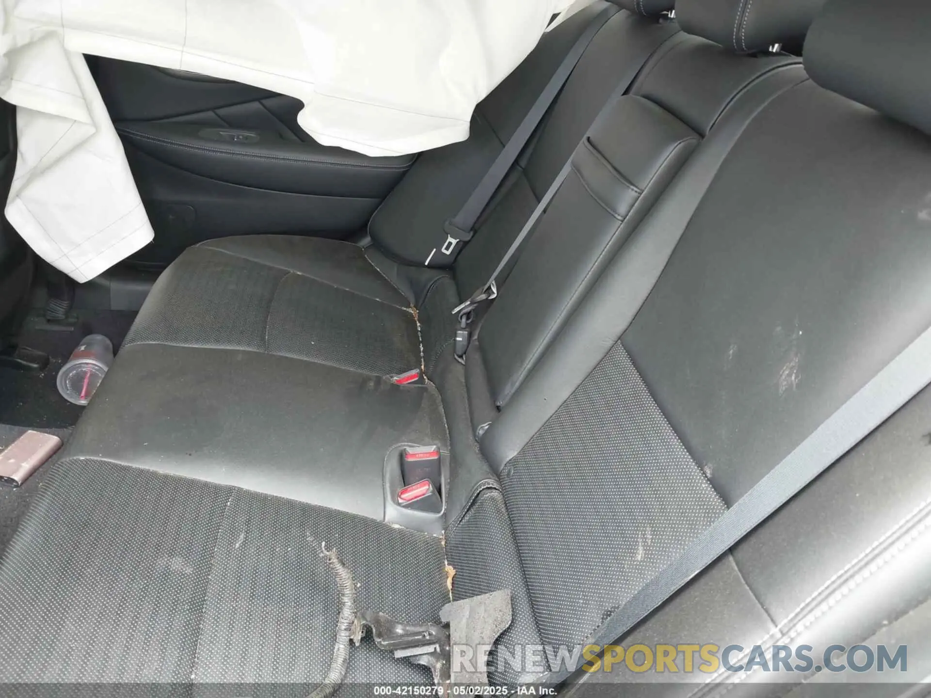 8 Photograph of a damaged car JN1EV7AR6KM555210 INFINITI Q50 2019