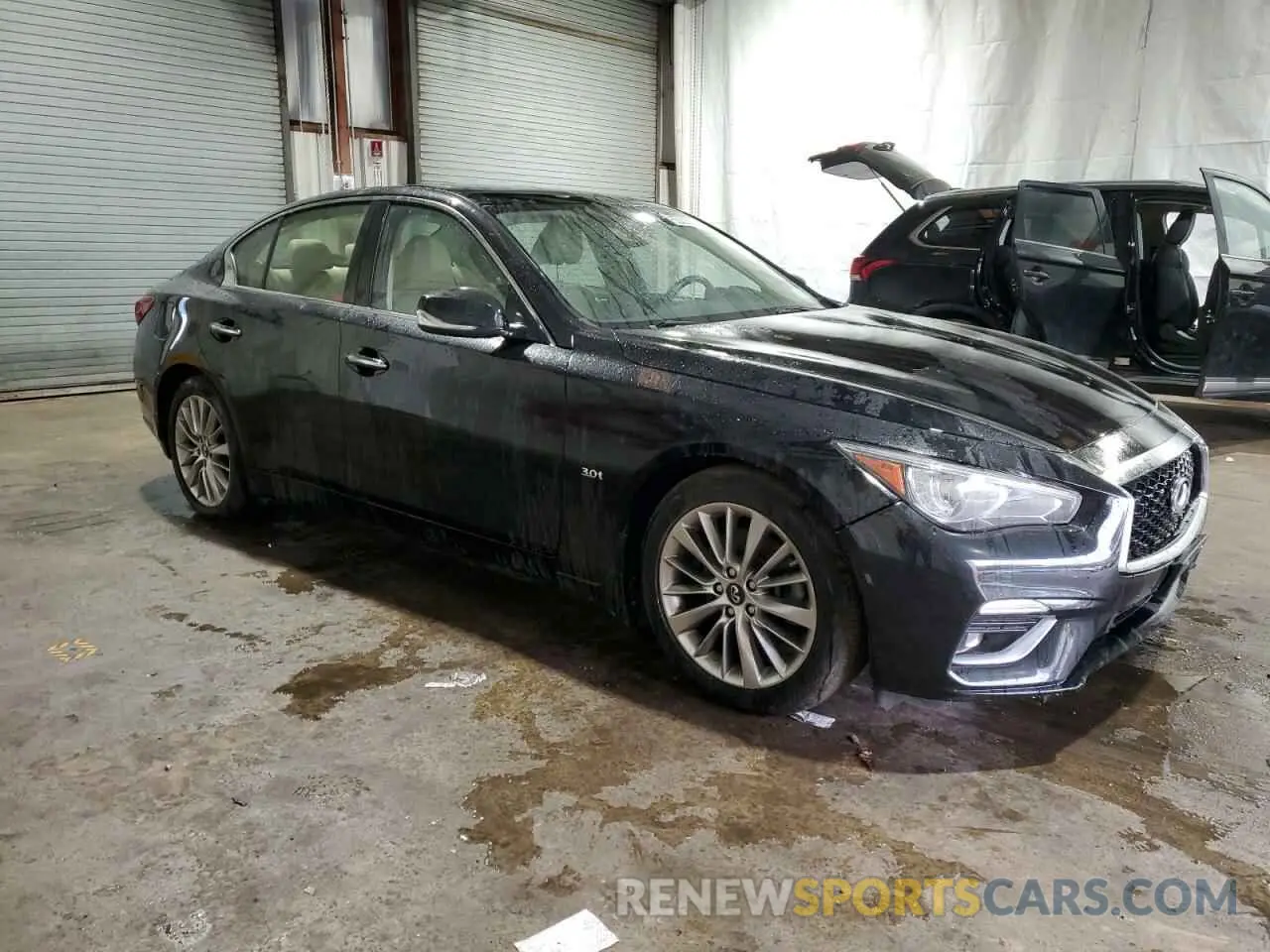 4 Photograph of a damaged car JN1EV7AR6KM556566 INFINITI Q50 2019