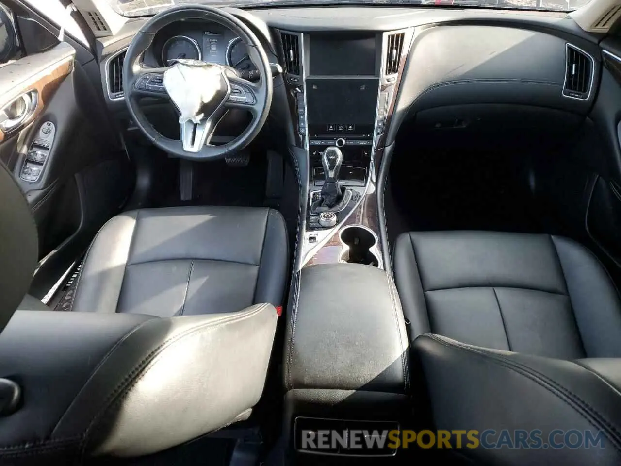 8 Photograph of a damaged car JN1EV7AR7KM550212 INFINITI Q50 2019