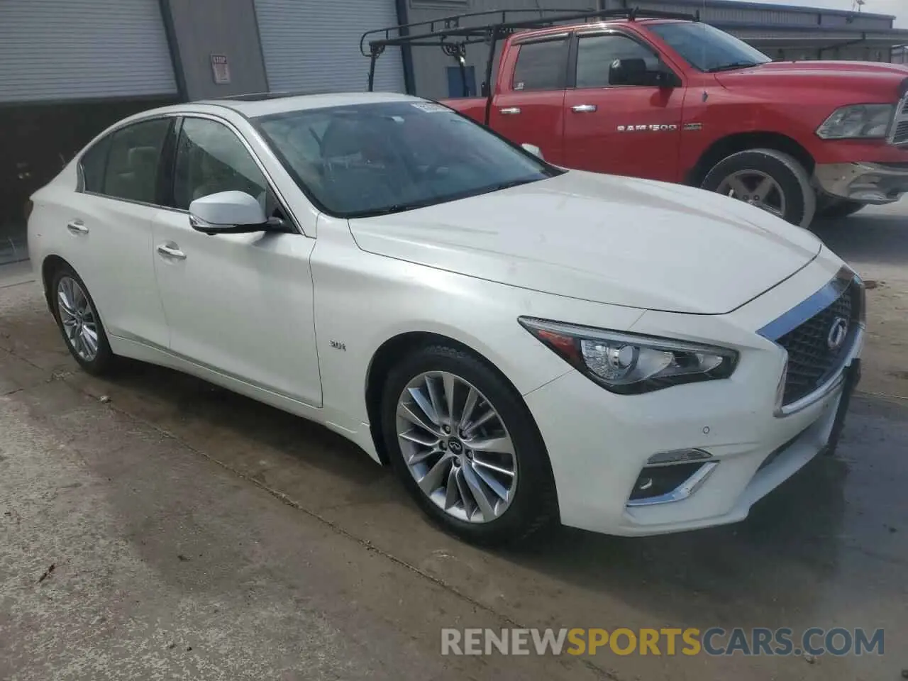 4 Фотография поврежденного автомобиля JN1EV7AR7KM552316 INFINITI Q50 2019