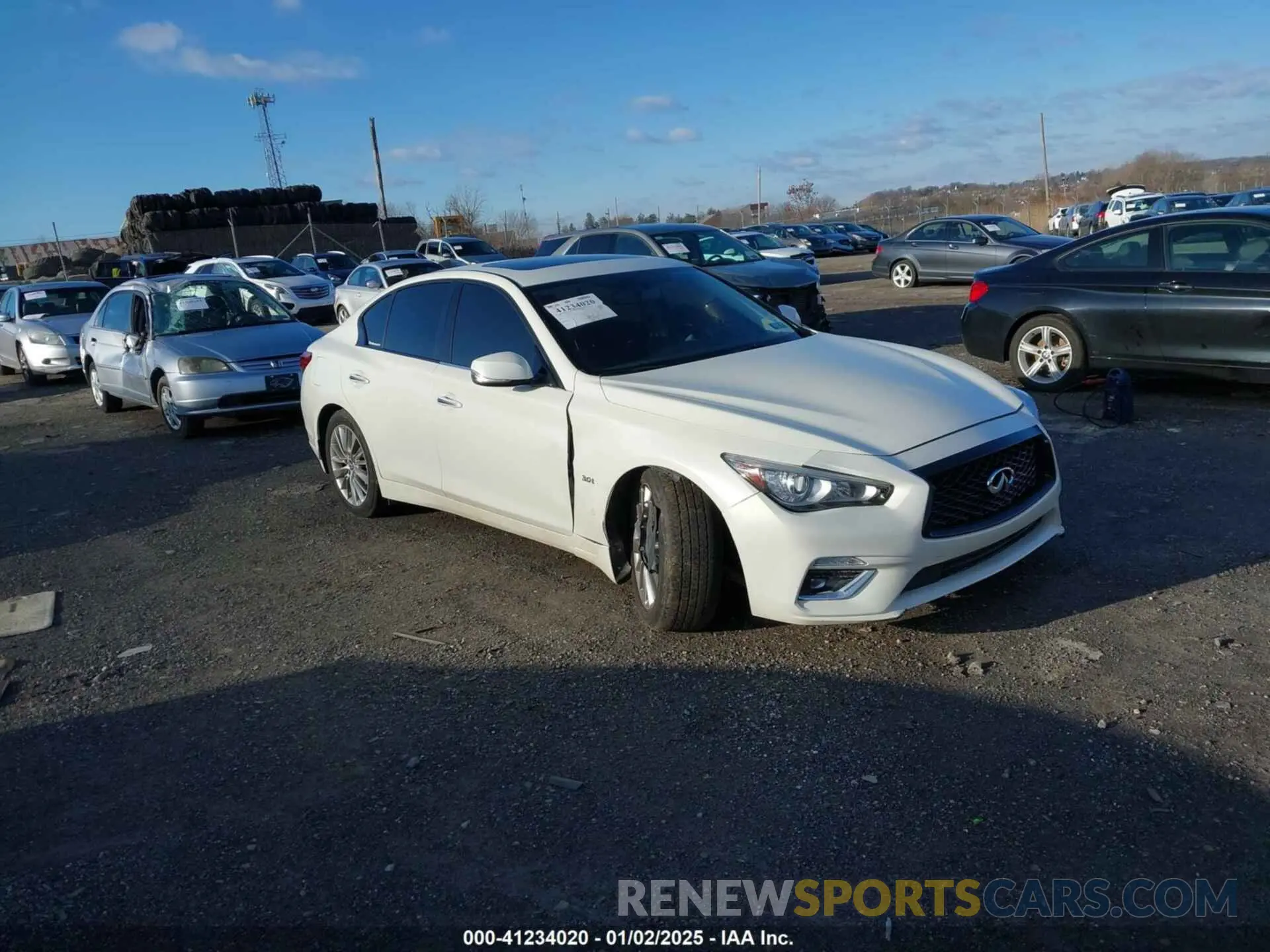 1 Photograph of a damaged car JN1EV7AR7KM558746 INFINITI Q50 2019