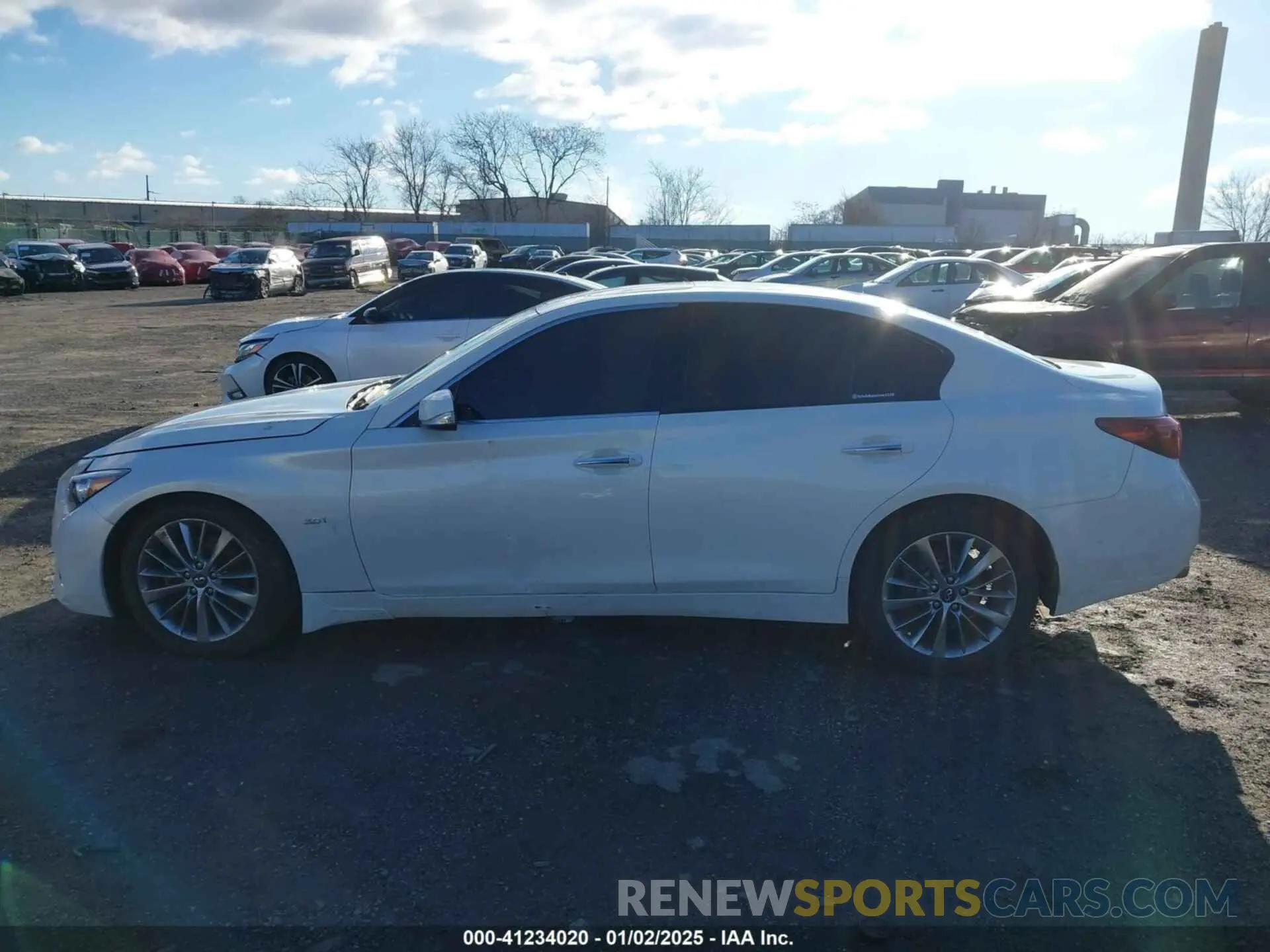 15 Photograph of a damaged car JN1EV7AR7KM558746 INFINITI Q50 2019