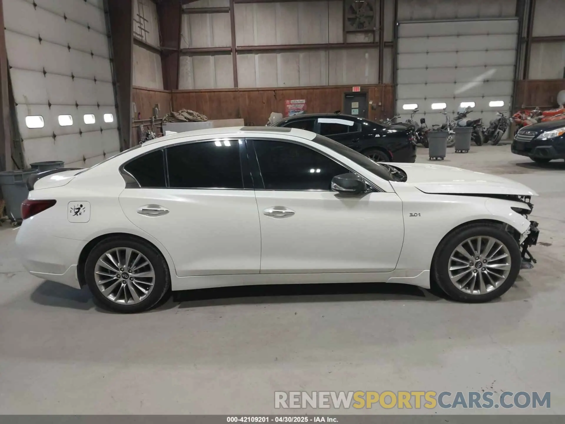 13 Photograph of a damaged car JN1EV7AR7KM559251 INFINITI Q50 2019