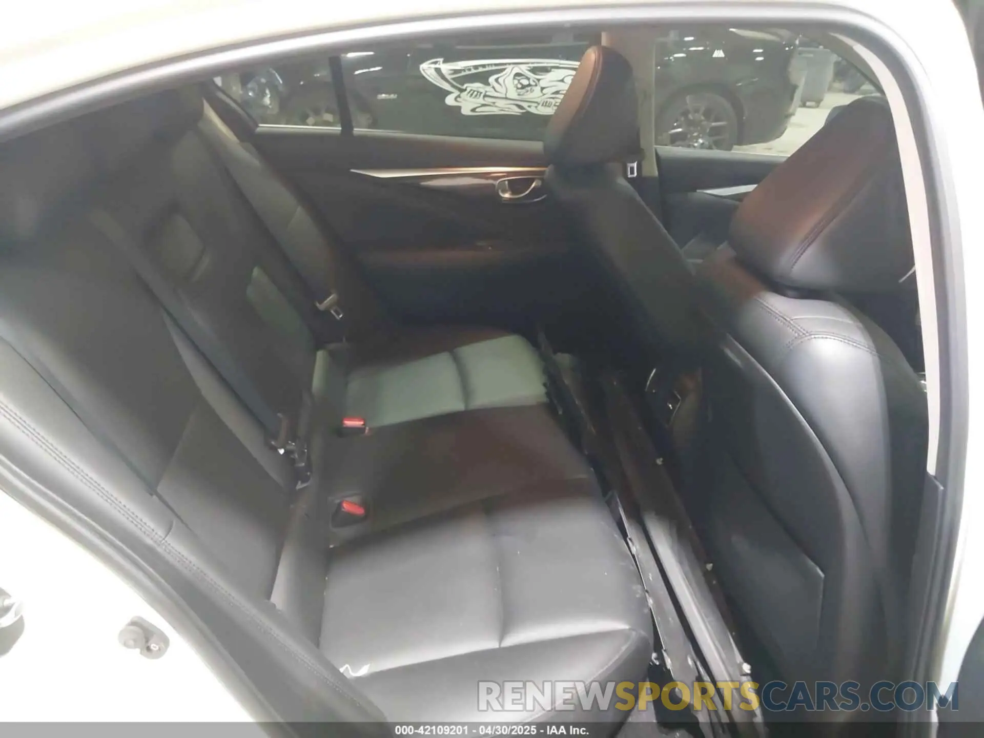 8 Photograph of a damaged car JN1EV7AR7KM559251 INFINITI Q50 2019