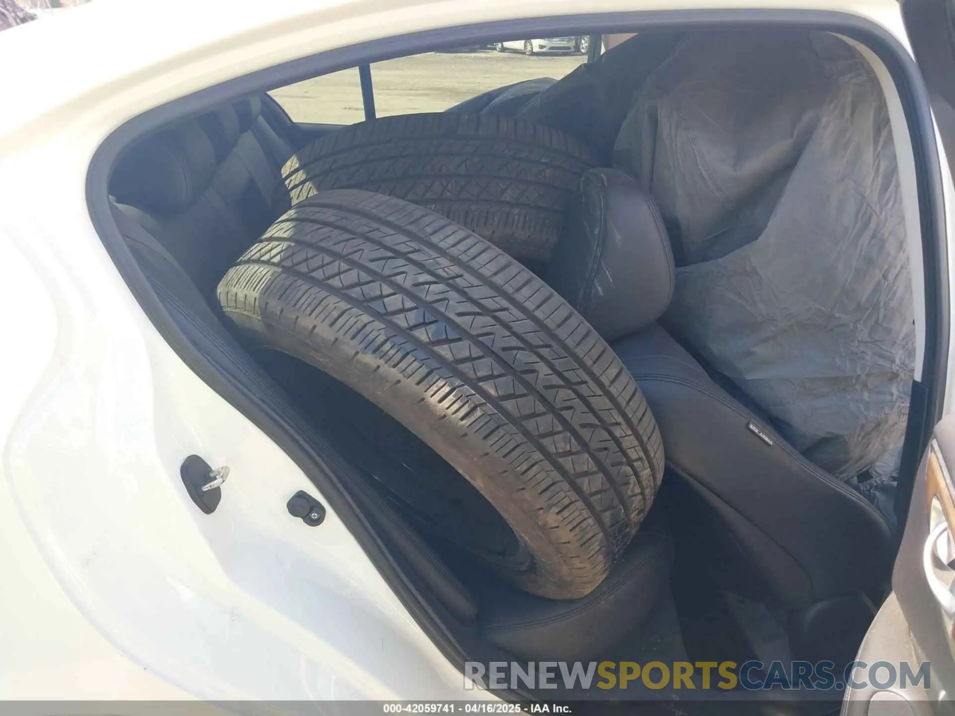 8 Фотография поврежденного автомобиля JN1EV7AR8KM554690 INFINITI Q50 2019