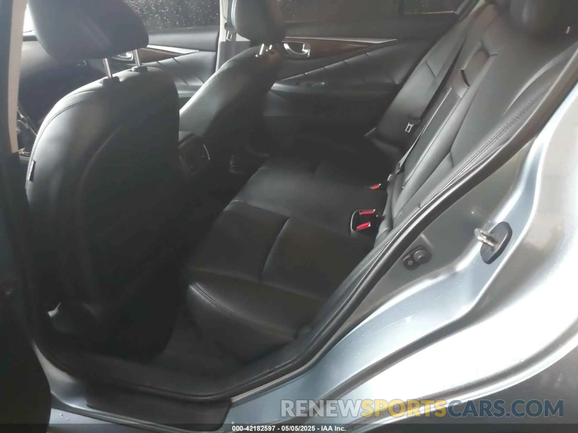 8 Фотография поврежденного автомобиля JN1EV7AR8KM555175 INFINITI Q50 2019