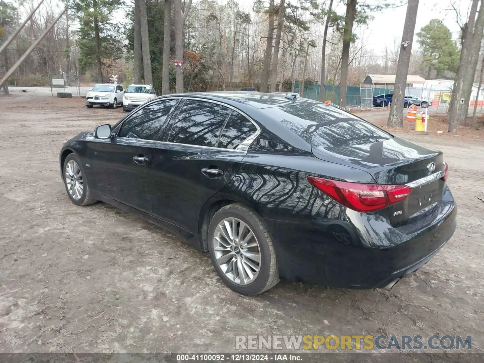 3 Photograph of a damaged car JN1EV7AR9KM550521 INFINITI Q50 2019