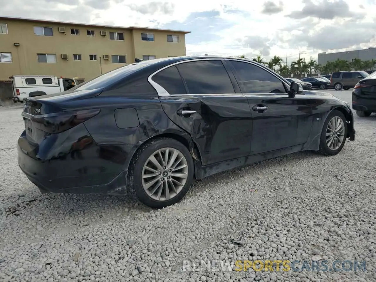 3 Photograph of a damaged car JN1EV7AR9KM554844 INFINITI Q50 2019