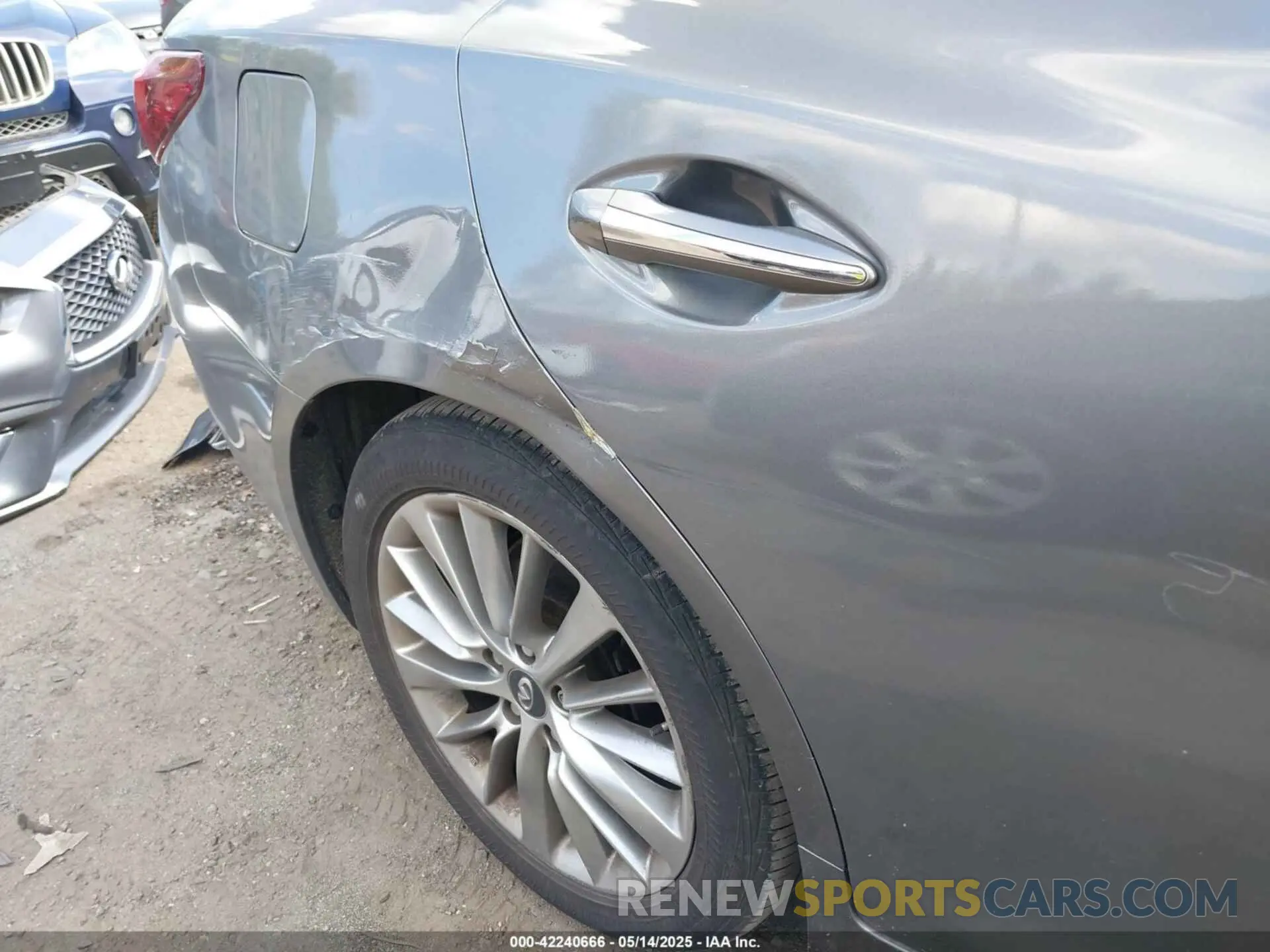 19 Фотография поврежденного автомобиля JN1EV7AR9KM558120 INFINITI Q50 2019