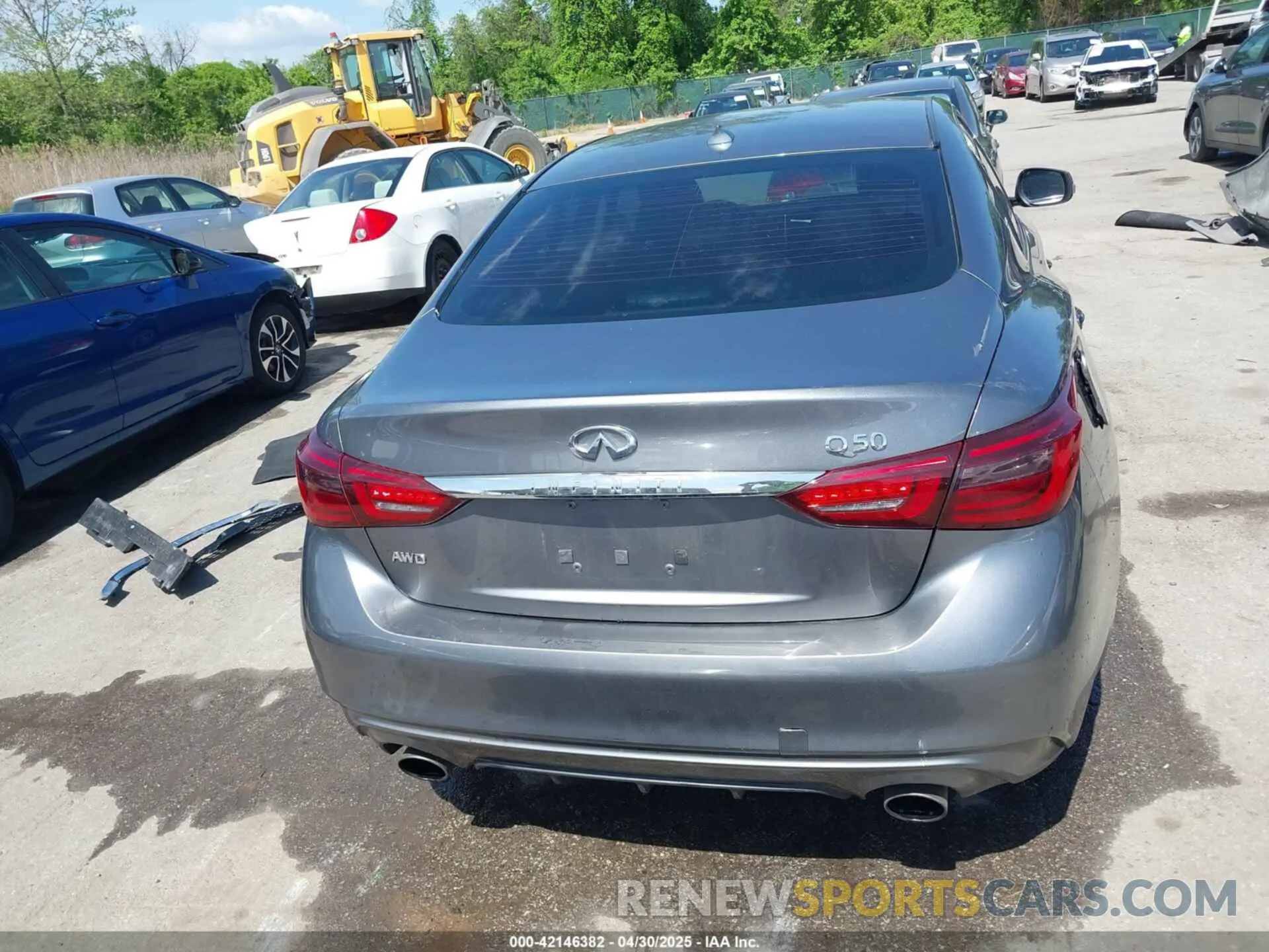 17 Photograph of a damaged car JN1EV7ARXKM552181 INFINITI Q50 2019