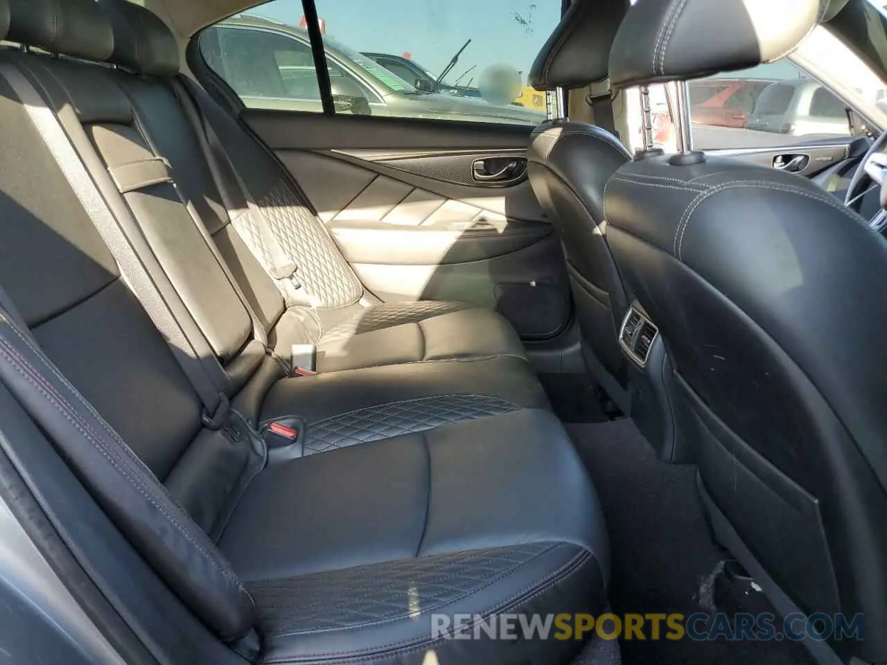 10 Фотография поврежденного автомобиля JN1EV7ARXKM555808 INFINITI Q50 2019