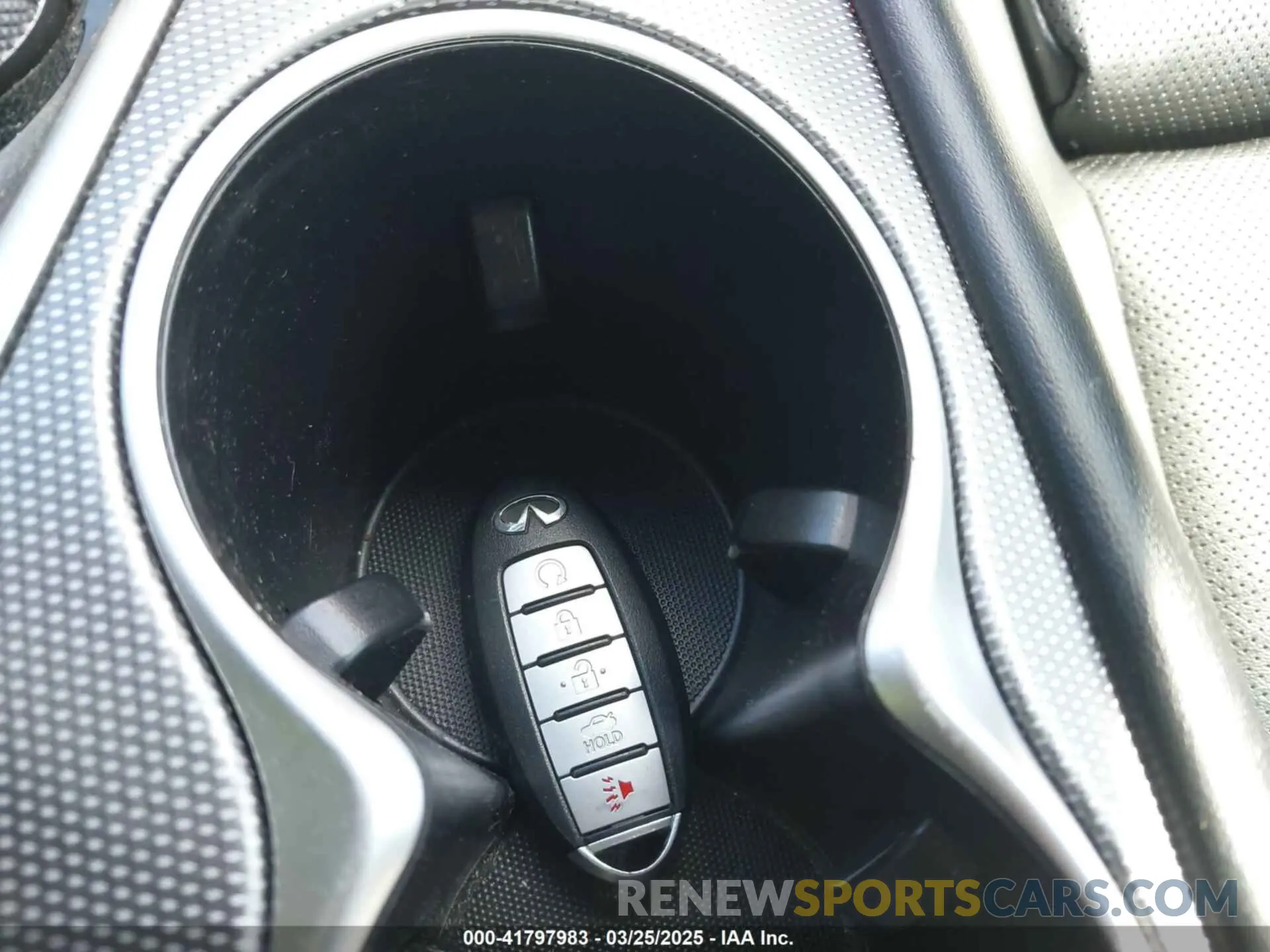 11 Photograph of a damaged car JN1EV7ARXKM592101 INFINITI Q50 2019