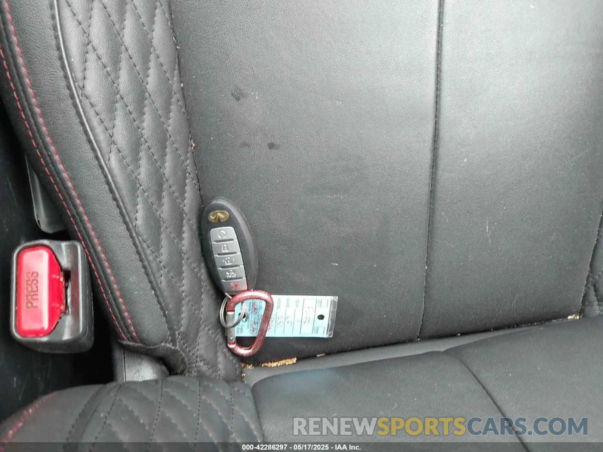 11 Photograph of a damaged car JN1FV7AR0KM800068 INFINITI Q50 2019