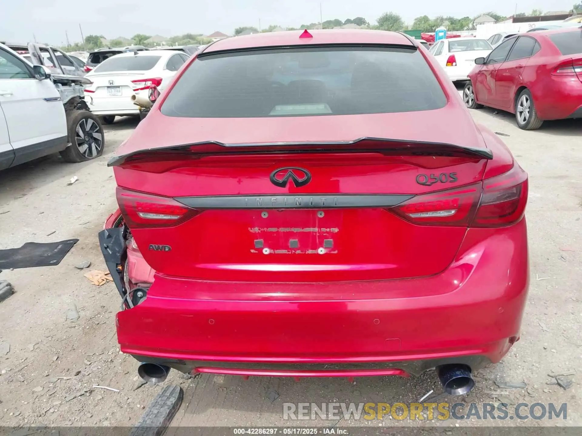 17 Photograph of a damaged car JN1FV7AR0KM800068 INFINITI Q50 2019