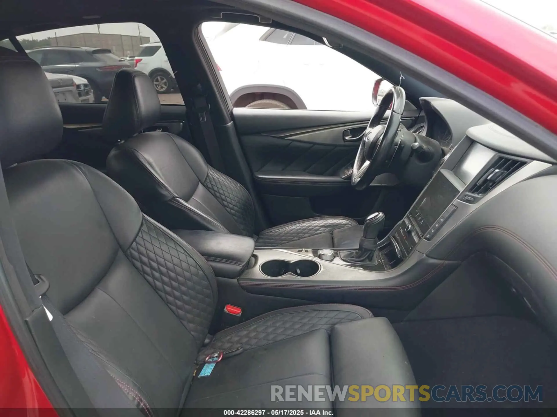 5 Photograph of a damaged car JN1FV7AR0KM800068 INFINITI Q50 2019