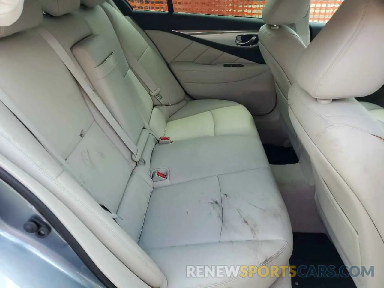 10 Photograph of a damaged car JN1EV7AP3LM204321 INFINITI Q50 2020