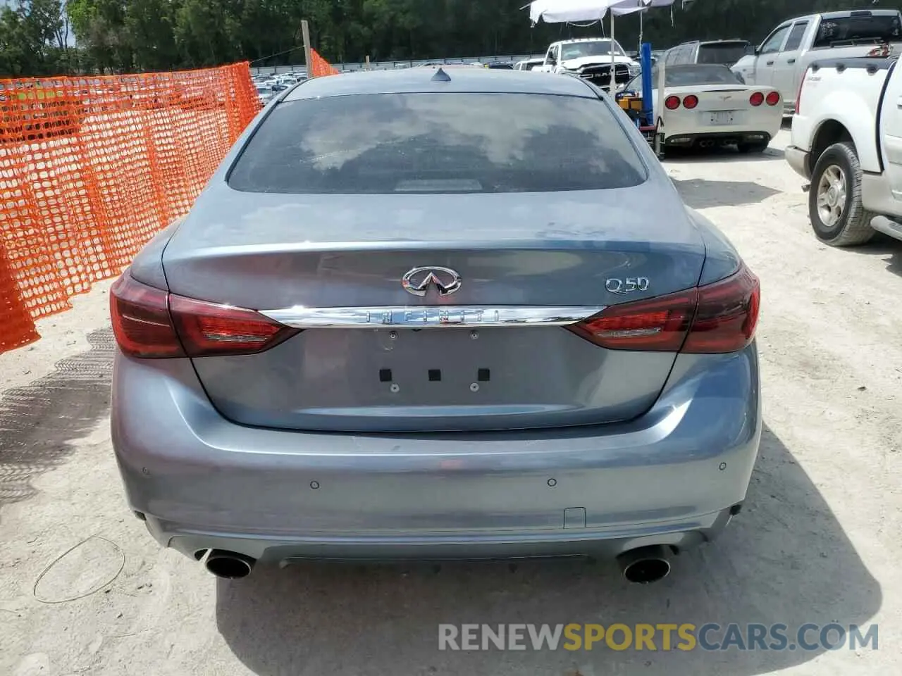 6 Photograph of a damaged car JN1EV7AP3LM204321 INFINITI Q50 2020