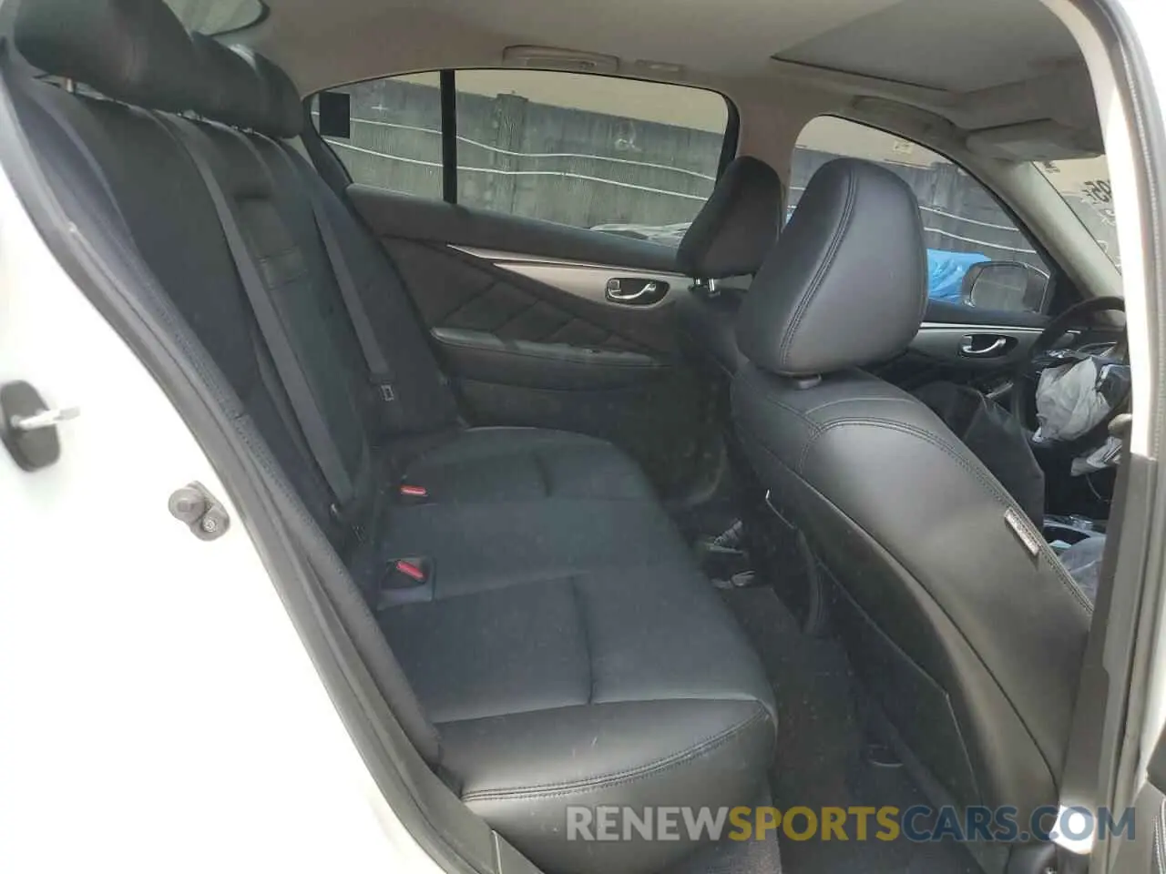 10 Photograph of a damaged car JN1EV7AP3LM206117 INFINITI Q50 2020