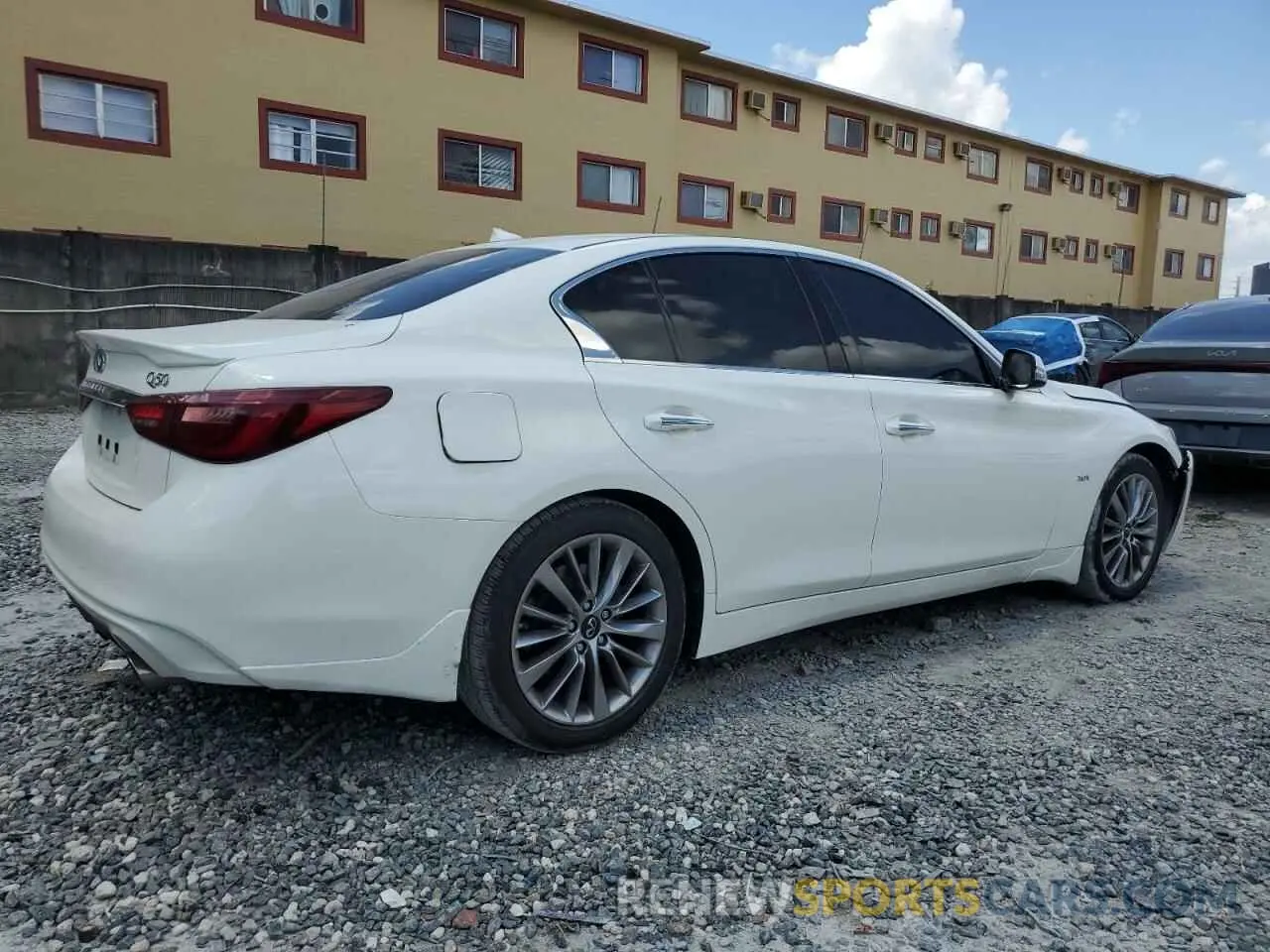 3 Photograph of a damaged car JN1EV7AP3LM206117 INFINITI Q50 2020
